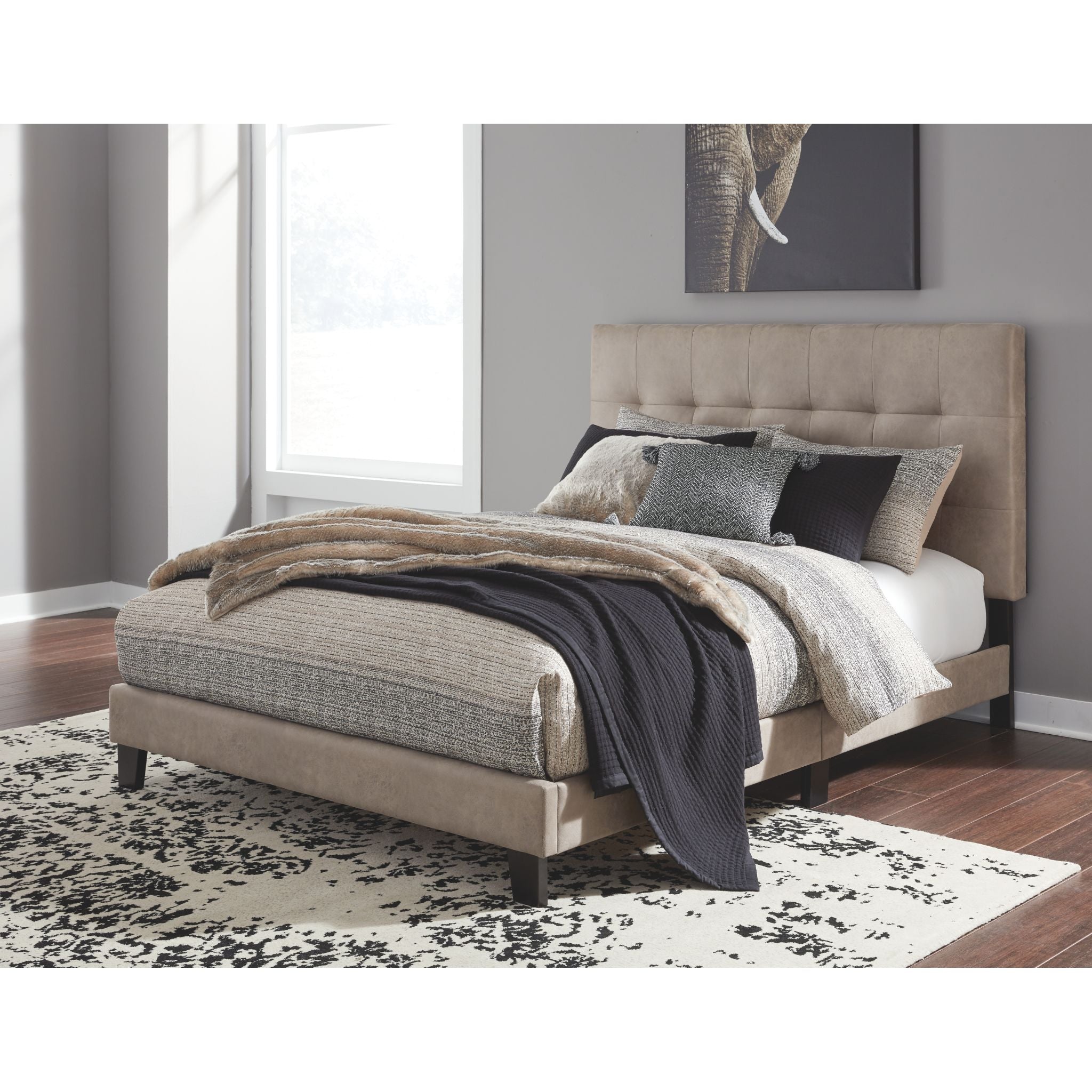Adelloni Light Brown Upholstered Bed Frame - Queen Size Fabric Platform Bed with Wooden Slats for Bedroom, Guest Room & Master Suite
