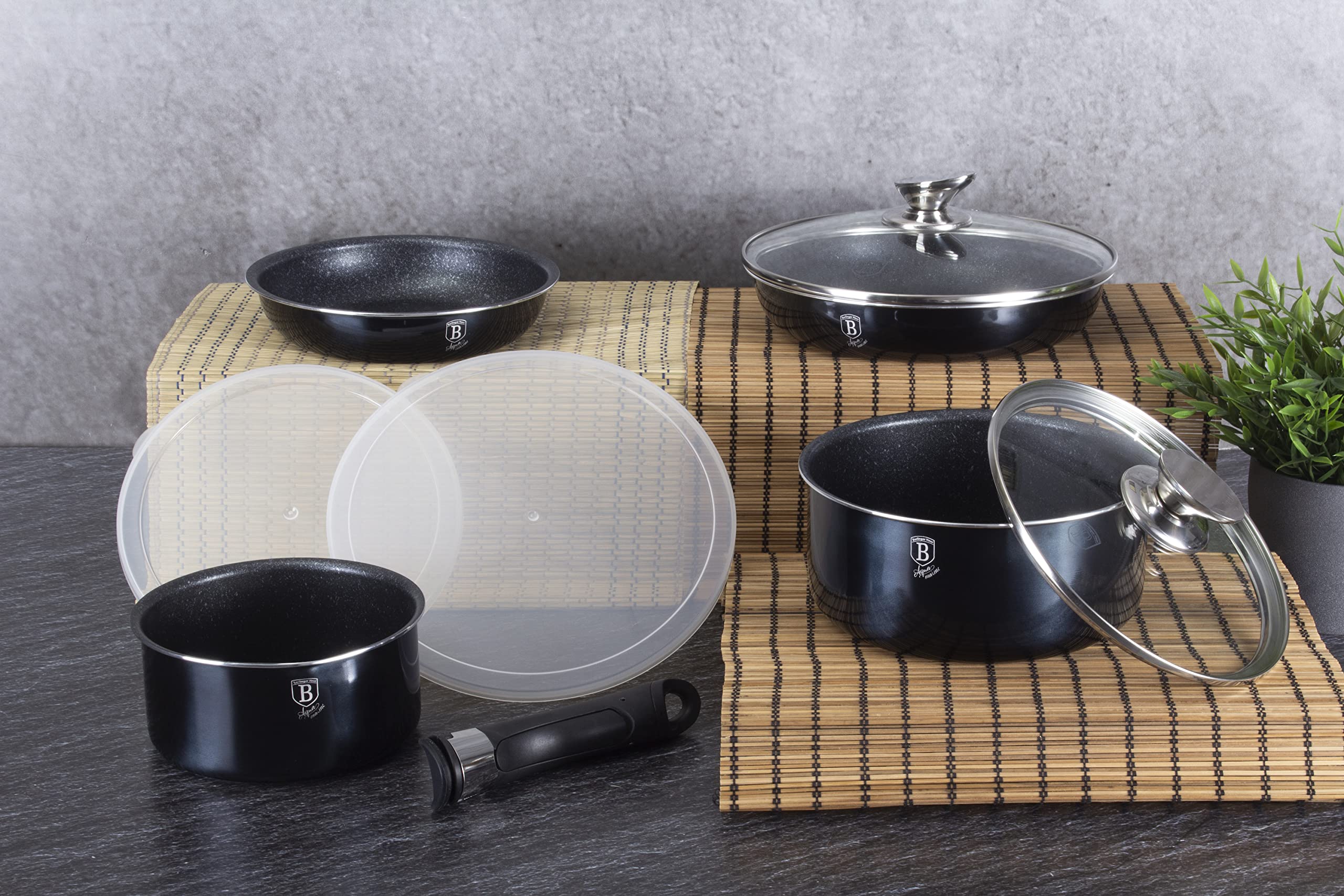 Berlinger Haus 9-Piece Nonstick Cookware Set with Detachable Ergonomic Handles & Glass Lids - Pots and Pans for Everyday Cooking, Frying, Boiling & Sauteing - Perfect for Home Chefs & Professional Kitchens