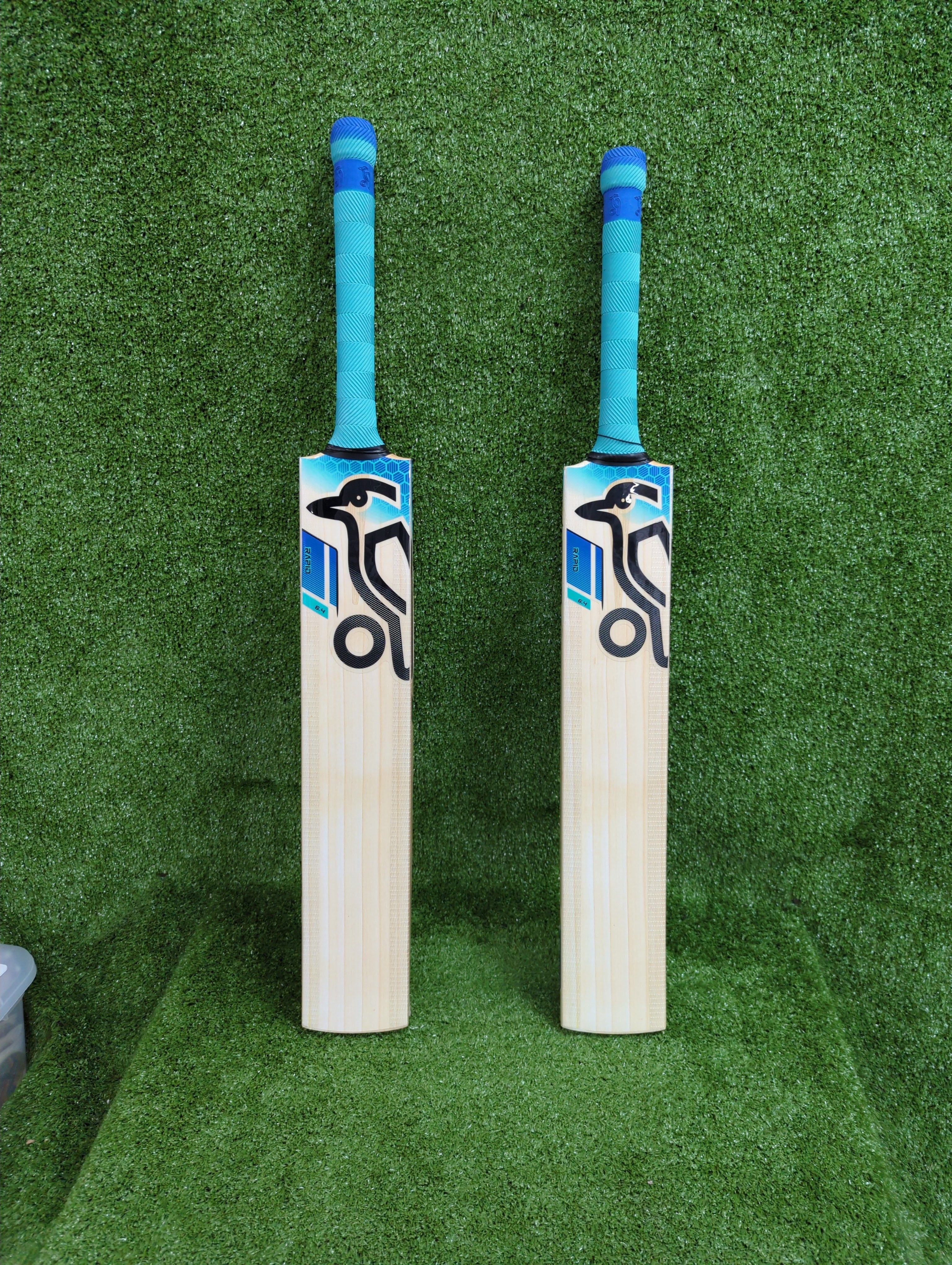 Kookaburra Rapid 6.4 Junior/Youth English Willow Cricket Bat - Perfect for Young Cricket Players & Training Sessions