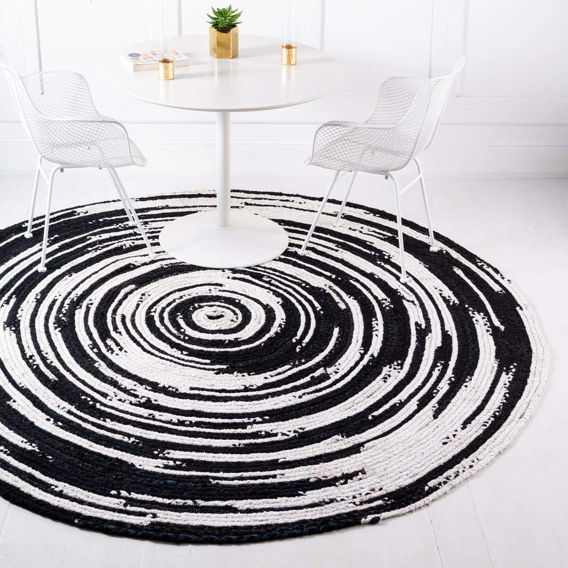 Unique Loom Braided Chindi Collection Casual Modern Black Round Rug (3' 3 x 3' 3) - Stylish Boho Home Decor for Living Room, Bedroom & Office