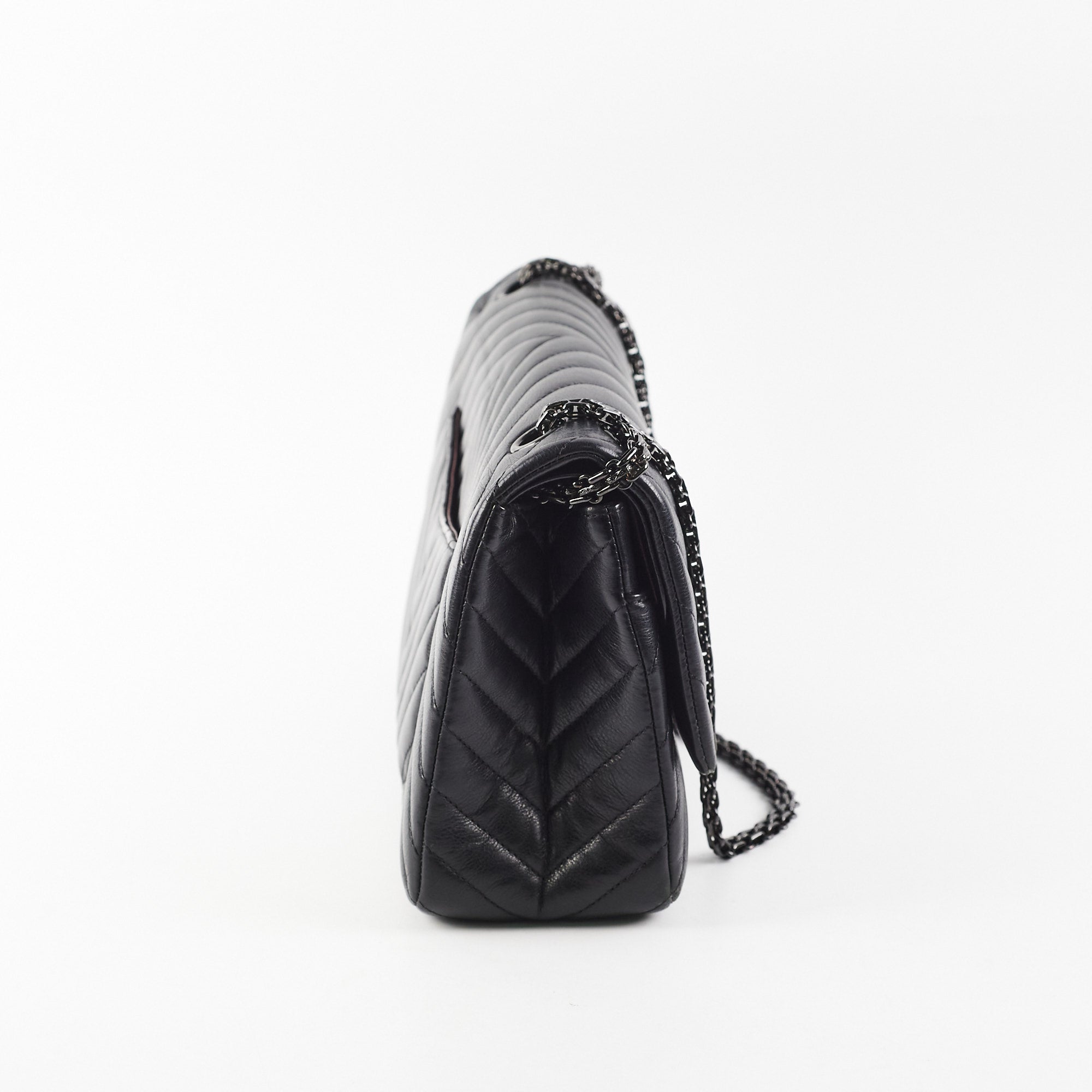 Chanel Reissue 226 Large Chevron Calfskin Leather Flap Bag - Luxury Designer Handbag for Women, Perfect for Evening Events & Special Occasions