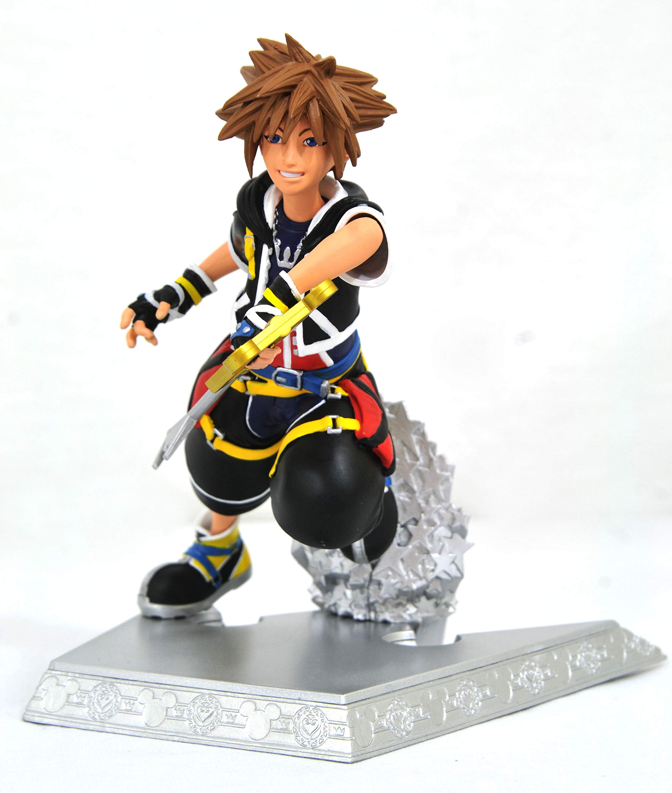 Diamond Select Toys Kingdom Hearts Gallery: Sora PVC Action Figure - Collectible Anime Character Statue for Gamers & Fans | Perfect for Display, Gifts, and Cosplay Inspiration