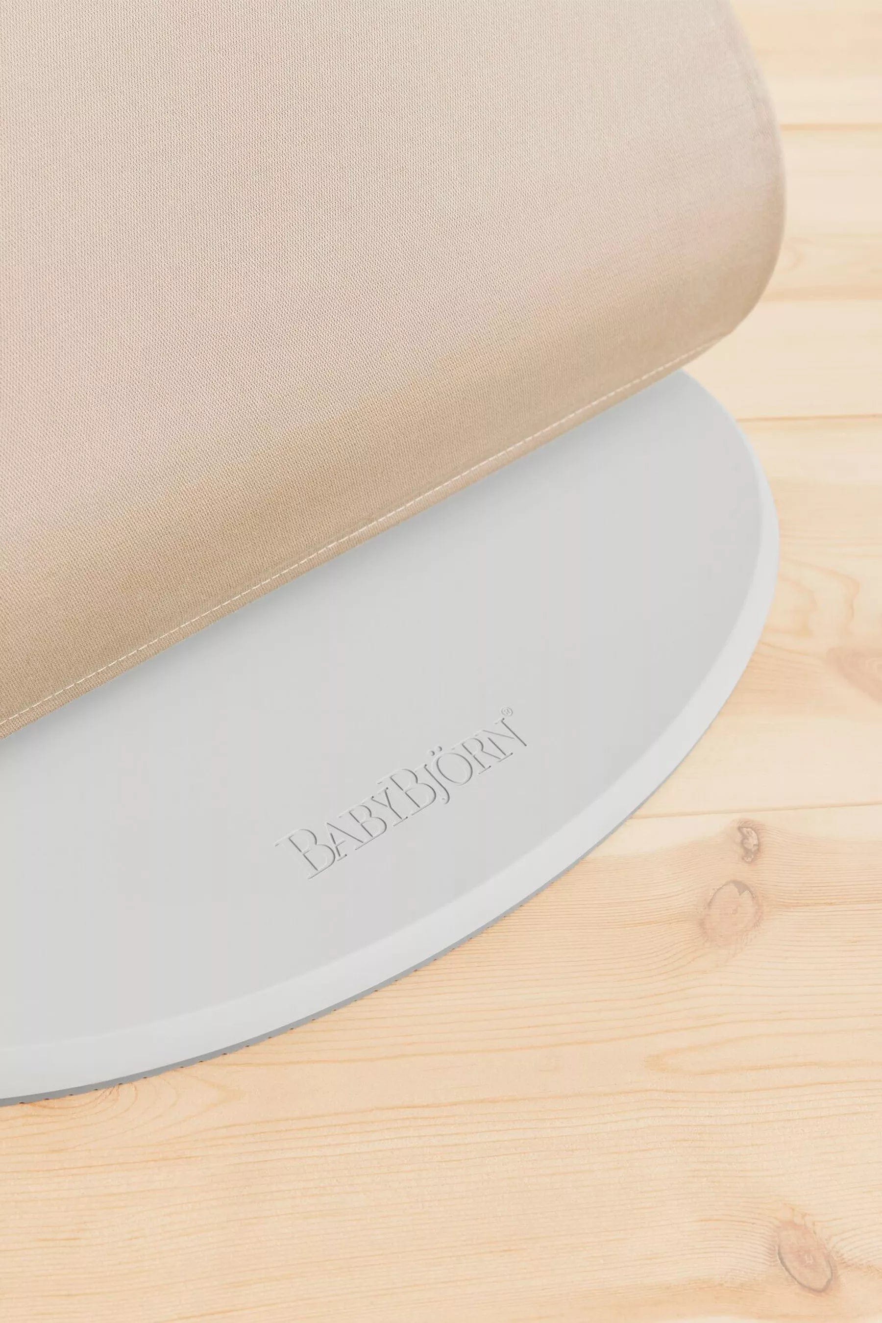 BabyBjorn Bouncer Balance Soft - Premium Cotton & Jersey Baby Bouncer Seat for Newborns to Toddlers - Perfect for Soothing, Playtime & Hands-Free Parenting at Home