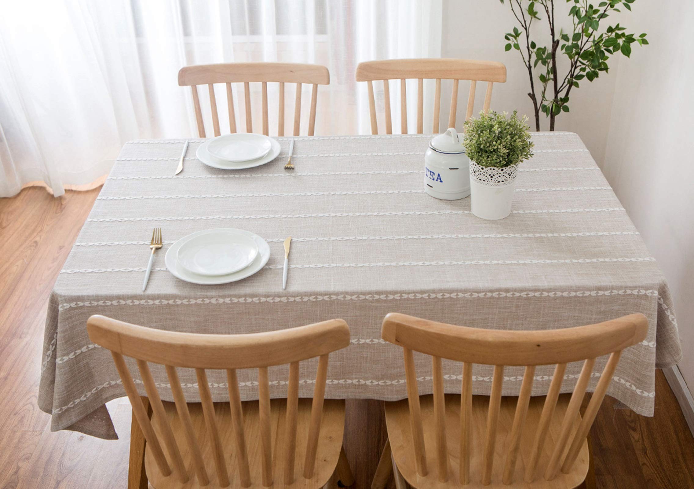 Daesar Holiday Tablecloth 24x24 Inch Rectangular Polyester Table Cover with Stripe Design - Perfect for Dining Tables, Coffee Tables, and Holiday Decorations
