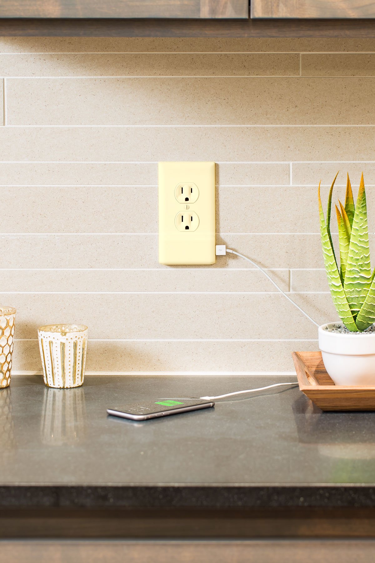 SnapPower USB Charger Outlet Wall Plate Cover - No Batteries or Wires - Easy 5-Minute Installation - Duplex Ivory (5 Pack) - Perfect for Home, Office & Hotel Charging Stations