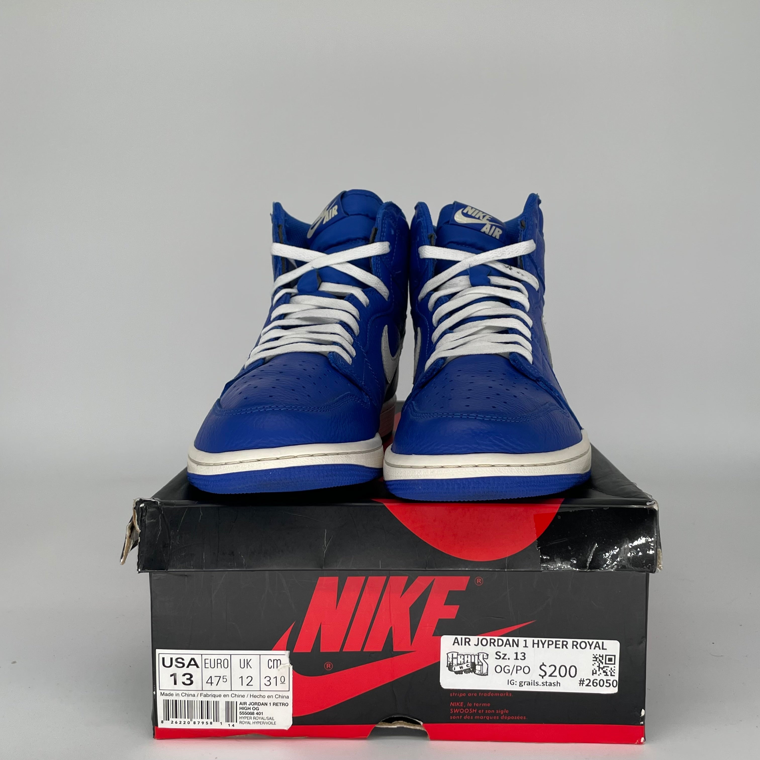 AIR JORDAN 1 HYPER ROYAL Men's Basketball Shoes Size 13 - 555088-401 - Perfect for Streetwear & Court Performance