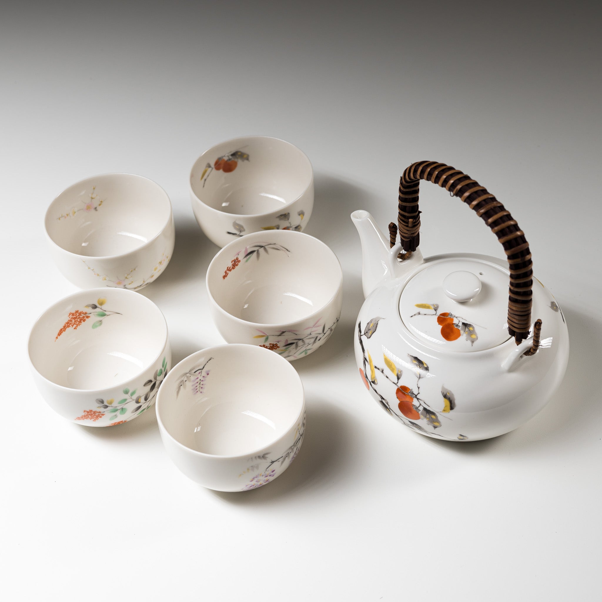Premium Seasonal Floral Tea Set - 550ml Ceramic Teapot with Infuser, Perfect for Blooming Tea & Herbal Infusions | Ideal for Home, Office & Gifting