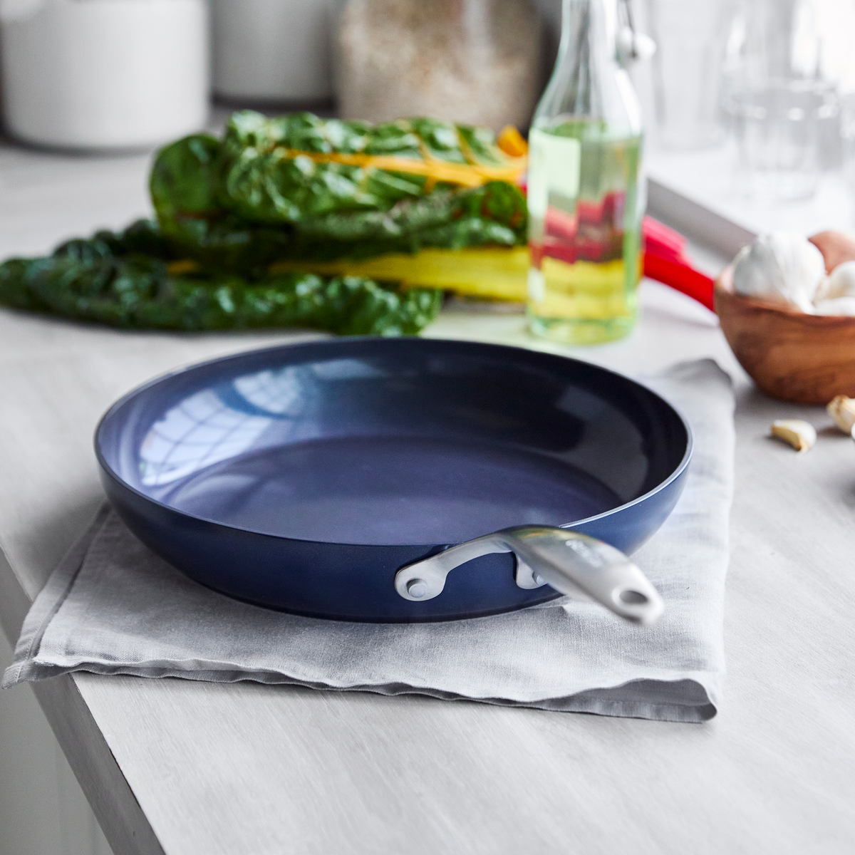 Valencia Pro Ceramic Nonstick 12-Inch Frying Pan | Midnight Blue | Healthy Cooking Skillet for Eggs, Pancakes & Stir Fry | Oven & Dishwasher Safe