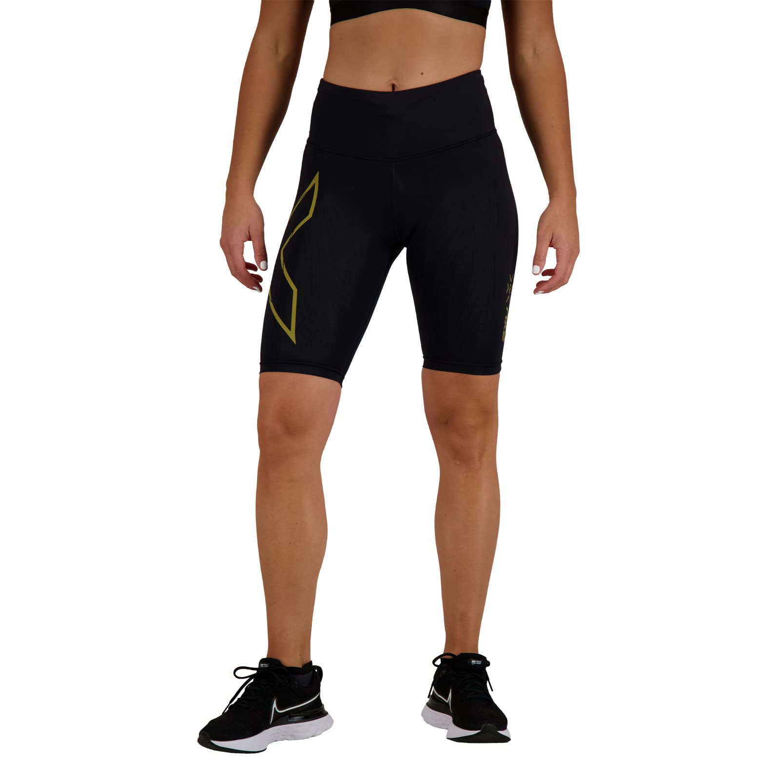 2XU Light Speed Mid-Rise Compression Shorts for Running & Training - Black/Gold Reflective - Medium | High-Performance Workout Gear for Men & Women | Ideal for Gym, Marathon & Cycling