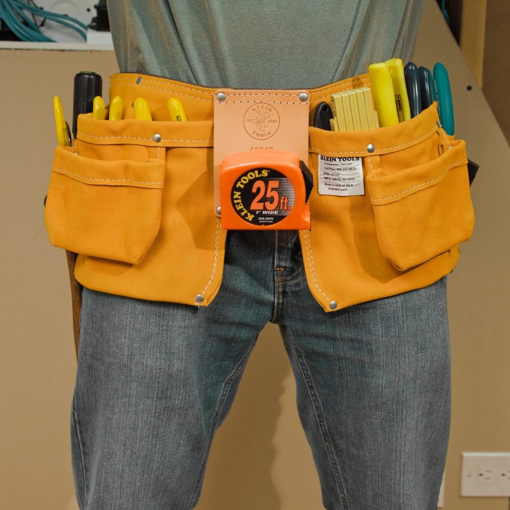 Klein Tools 42242 Carpenter's Apron - Durable One-Piece Nail & Screw Pouch with Adjustable 36-52 Inch Waist Belt - Perfect for Woodworking, Construction & DIY Projects