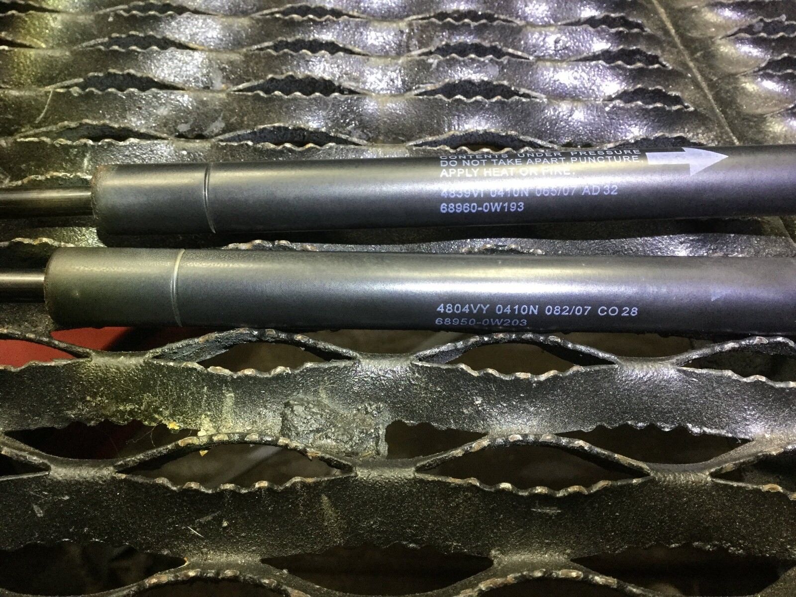 2004-2009 Toyota Prius OEM Left & Right Tailgate Hatch Trunk Shock Absorbers (2-Piece Set) - Perfect for Smooth Trunk Operation & Enhanced Vehicle Safety