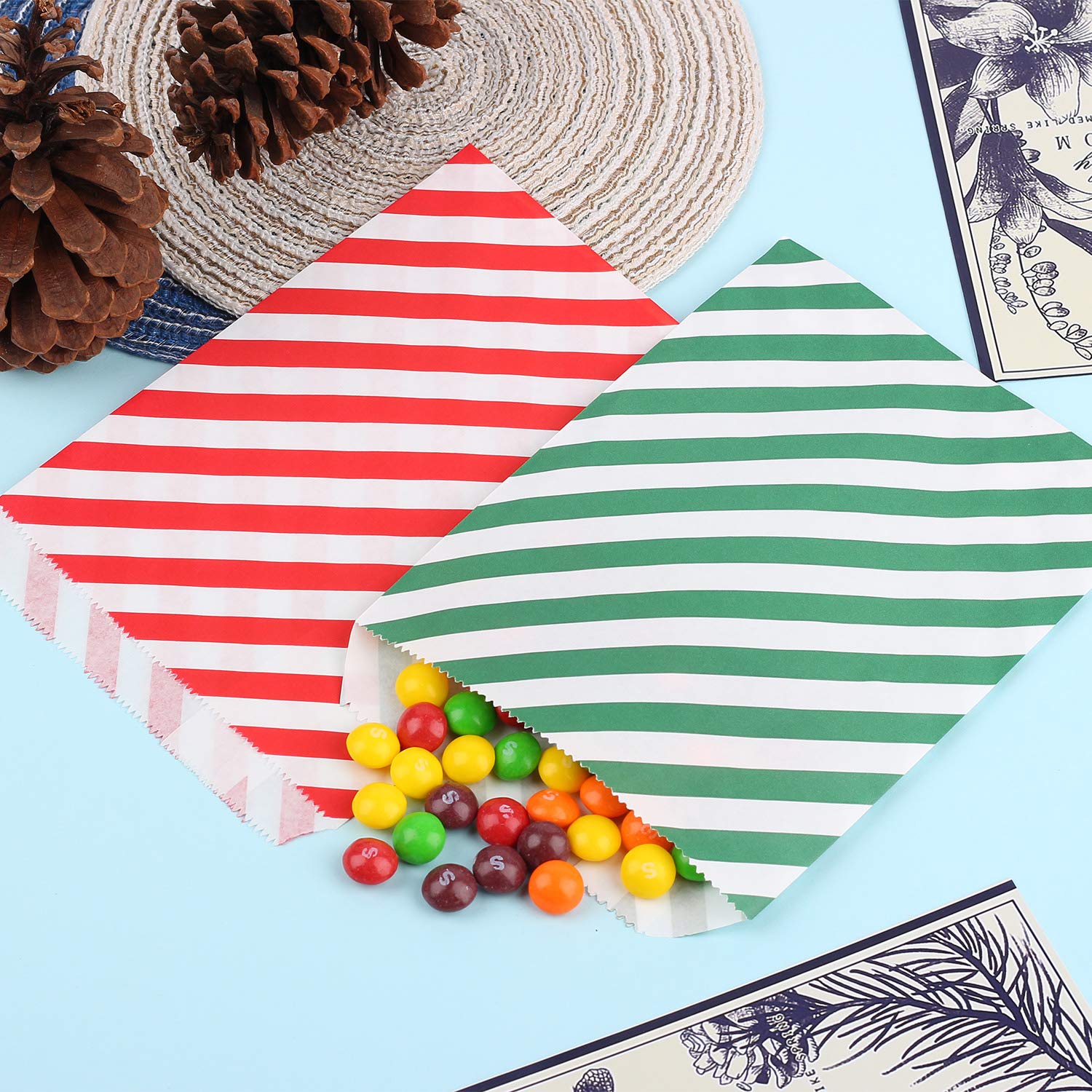 100-Piece Christmas Treat Bags - Eco-Friendly Kraft Holiday Gift Bags for Candy & Party Favors (Red & Green) - Perfect for Xmas Buffets, Classroom Treats & Holiday Party Decorations