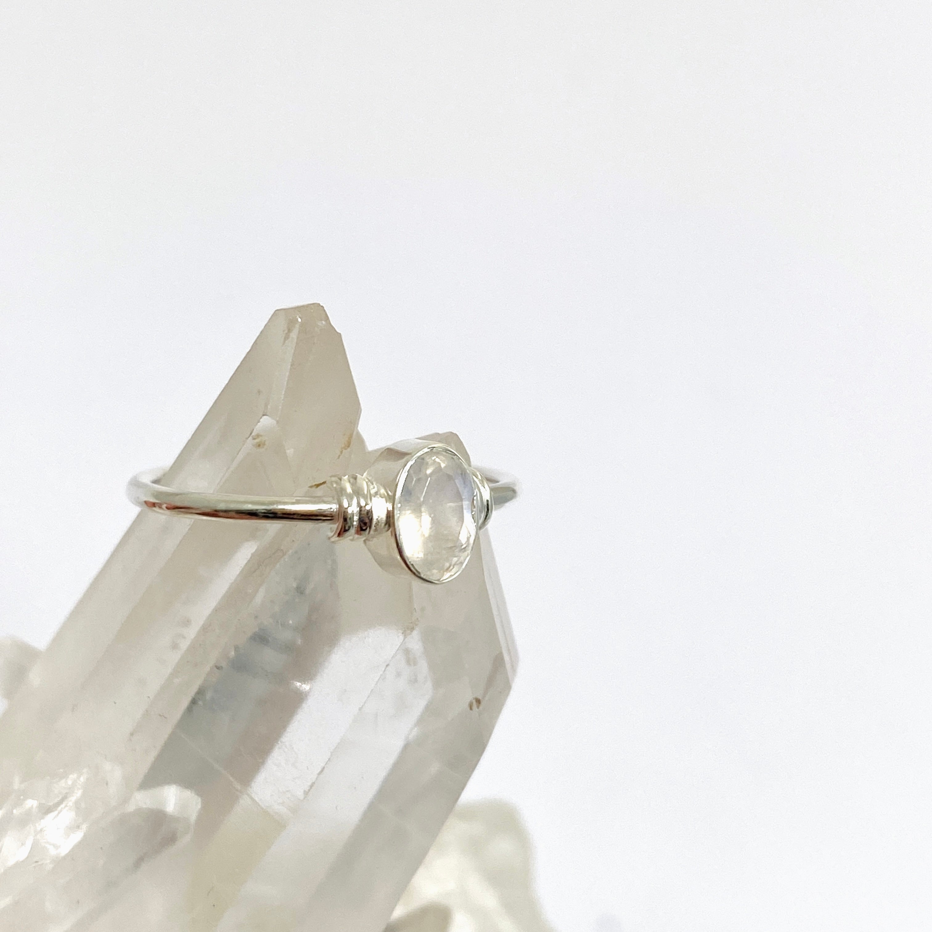 Moonstone Oval Faceted Stone Pendant - 925 Sterling Silver Jewelry R4813 | Elegant Gift for Women, Birthday & Anniversary Present
