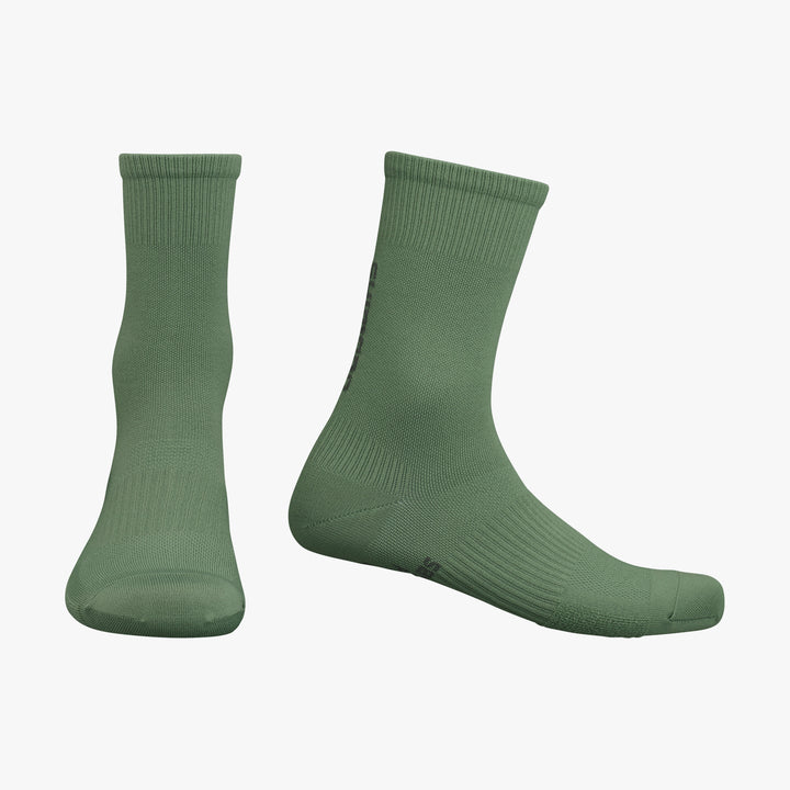 Shimano Evolve Cycling Socks - Breathable, Moisture-Wicking Performance Socks for Road & Mountain Biking - Perfect for Long Rides & Intense Training