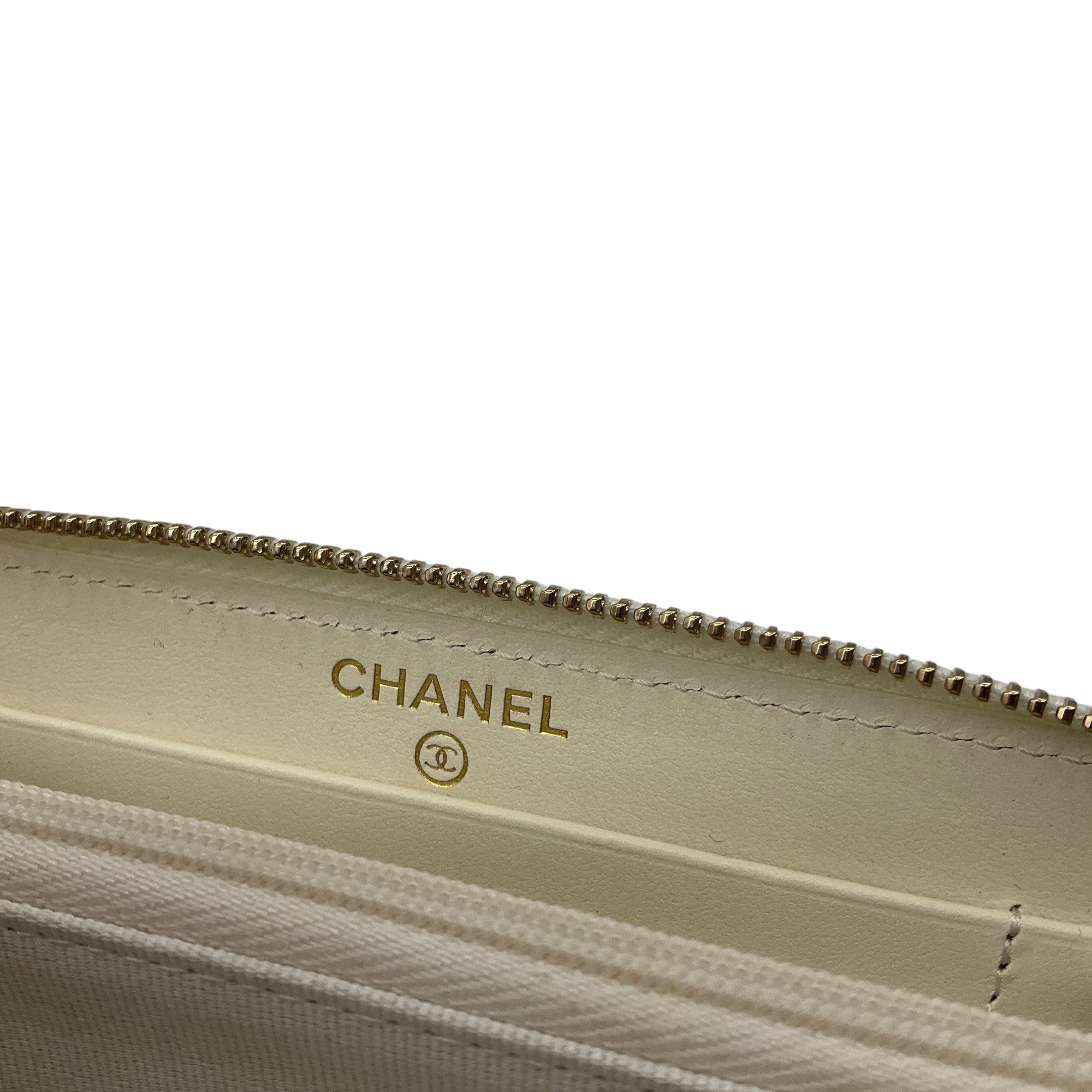 Chanel 2022 White & Gold CC Logo Quilted Caviar Leather Classic Flap Wallet - Luxury Designer Handbag for Women, Perfect for Everyday Use & Special Occasions