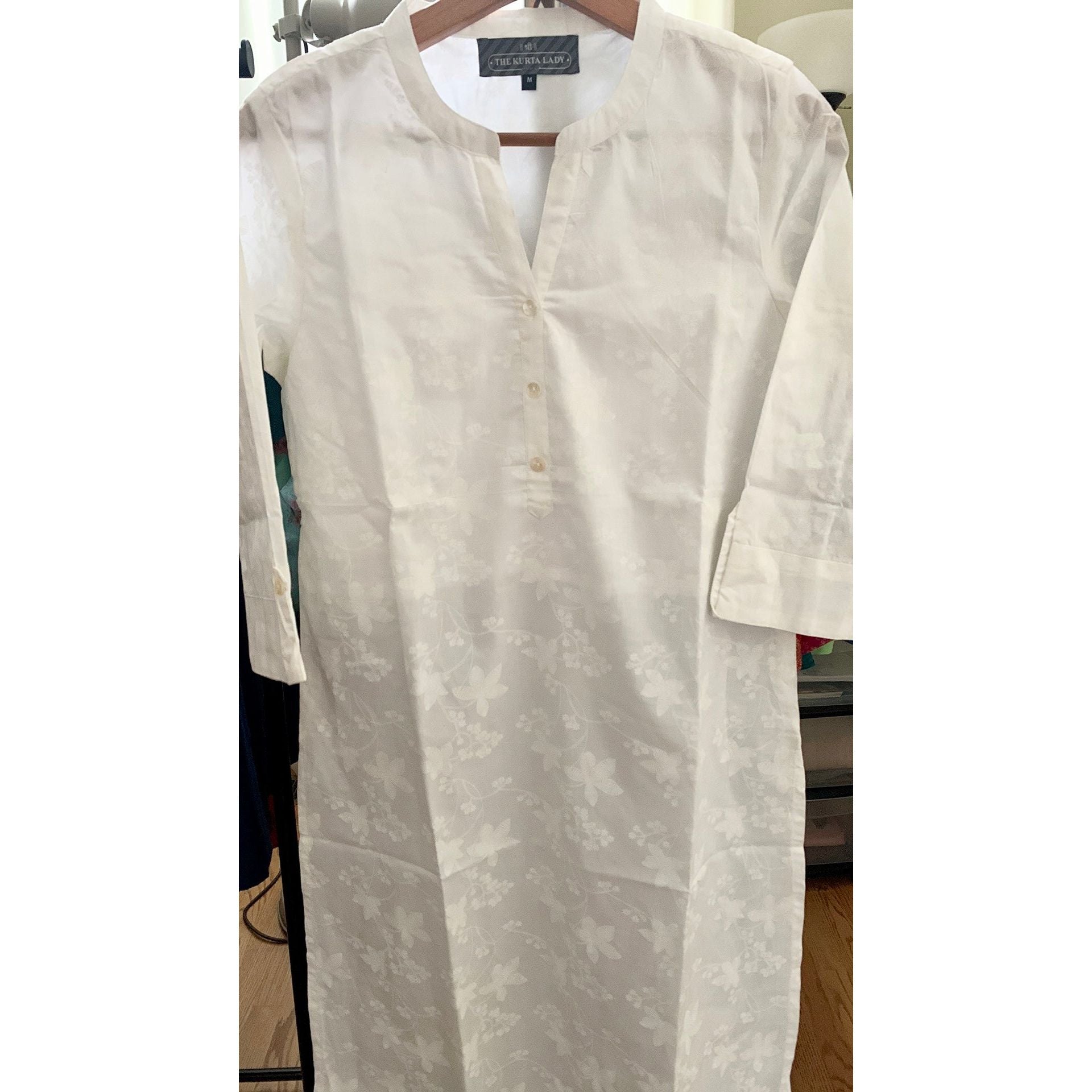 White Cotton Kurta for Women - Traditional Indian Kurti for Holi Festival - Comfortable & Stylish Ethnic Wear for Celebrations & Festive Occasions