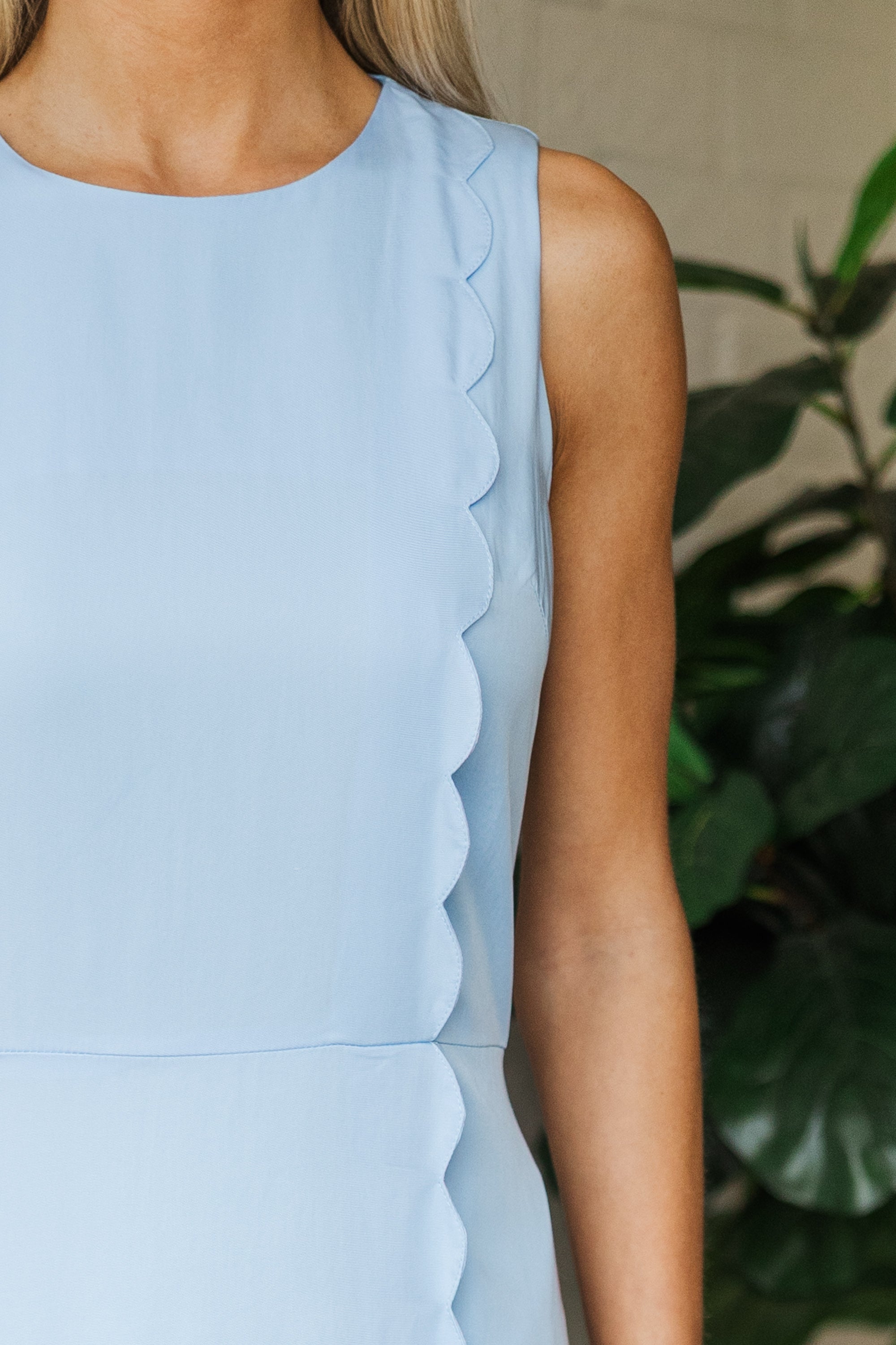 Light Blue Midi Dress for Women - Flowy Summer Casual Dress with V-Neck & Short Sleeves - Perfect for Beach Vacations, Brunch Dates & Office Wear