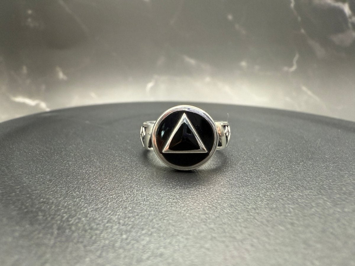 Enlightened Path Recovery Band Ring with Gemstone & Enamel - Spiritual Healing Jewelry for Meditation, Yoga & Energy Balance - TRI2274
