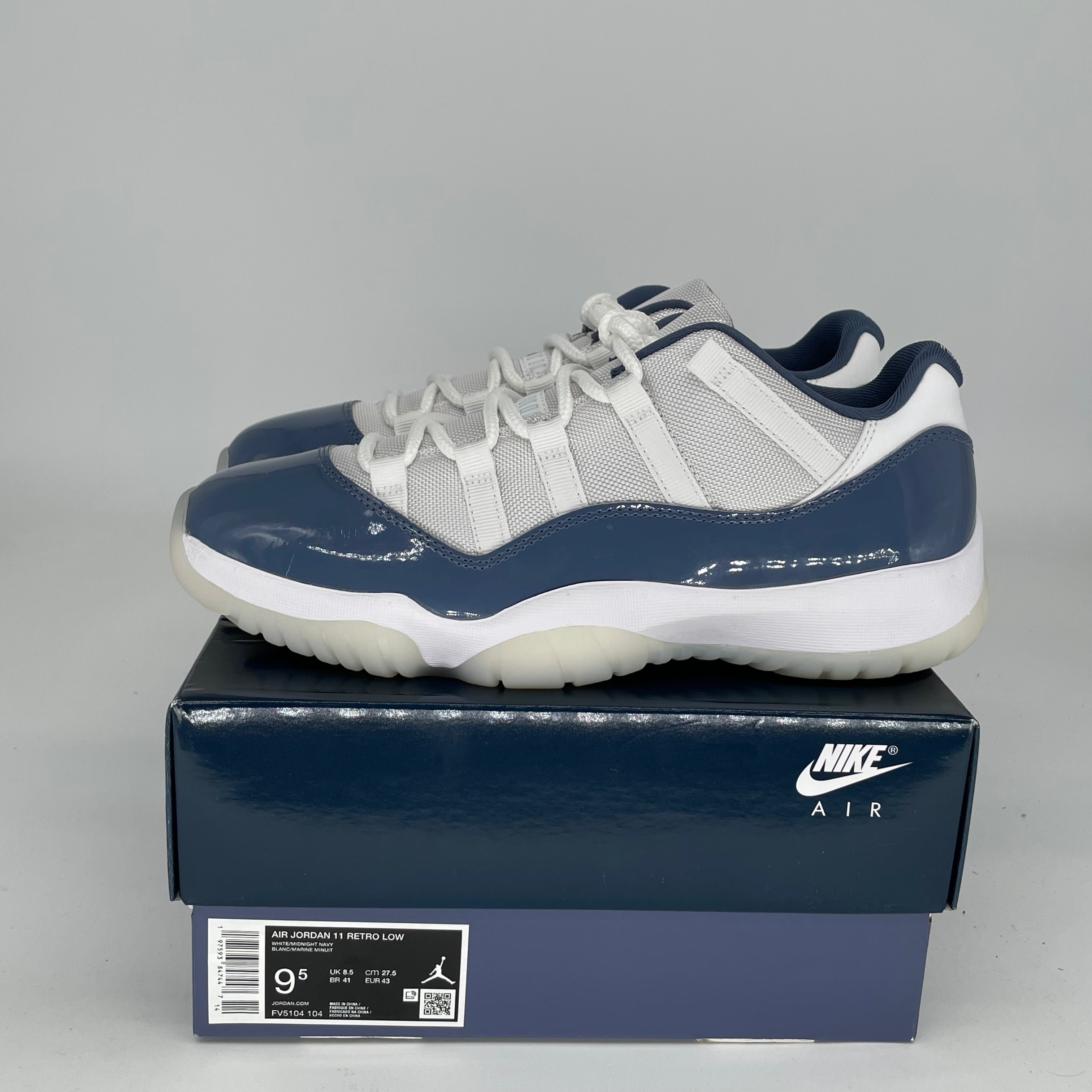 **Air Jordan 11 Low Diffused Blue Men's Basketball Shoes - Size 9.5 (FV5104-104) | Retro Sneakers for Casual Wear & Street Style**