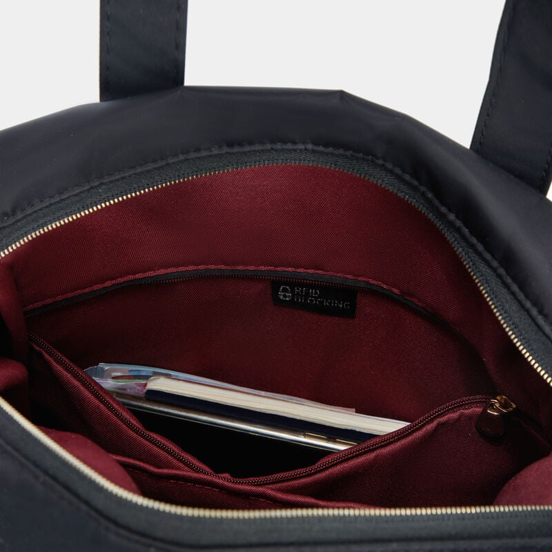 Travelon Anti-Theft Addison Large Backpack for Women & Men - Secure Laptop Backpack with RFID Blocking for Travel, Commuting & Work - Water-Resistant & Lightweight Design