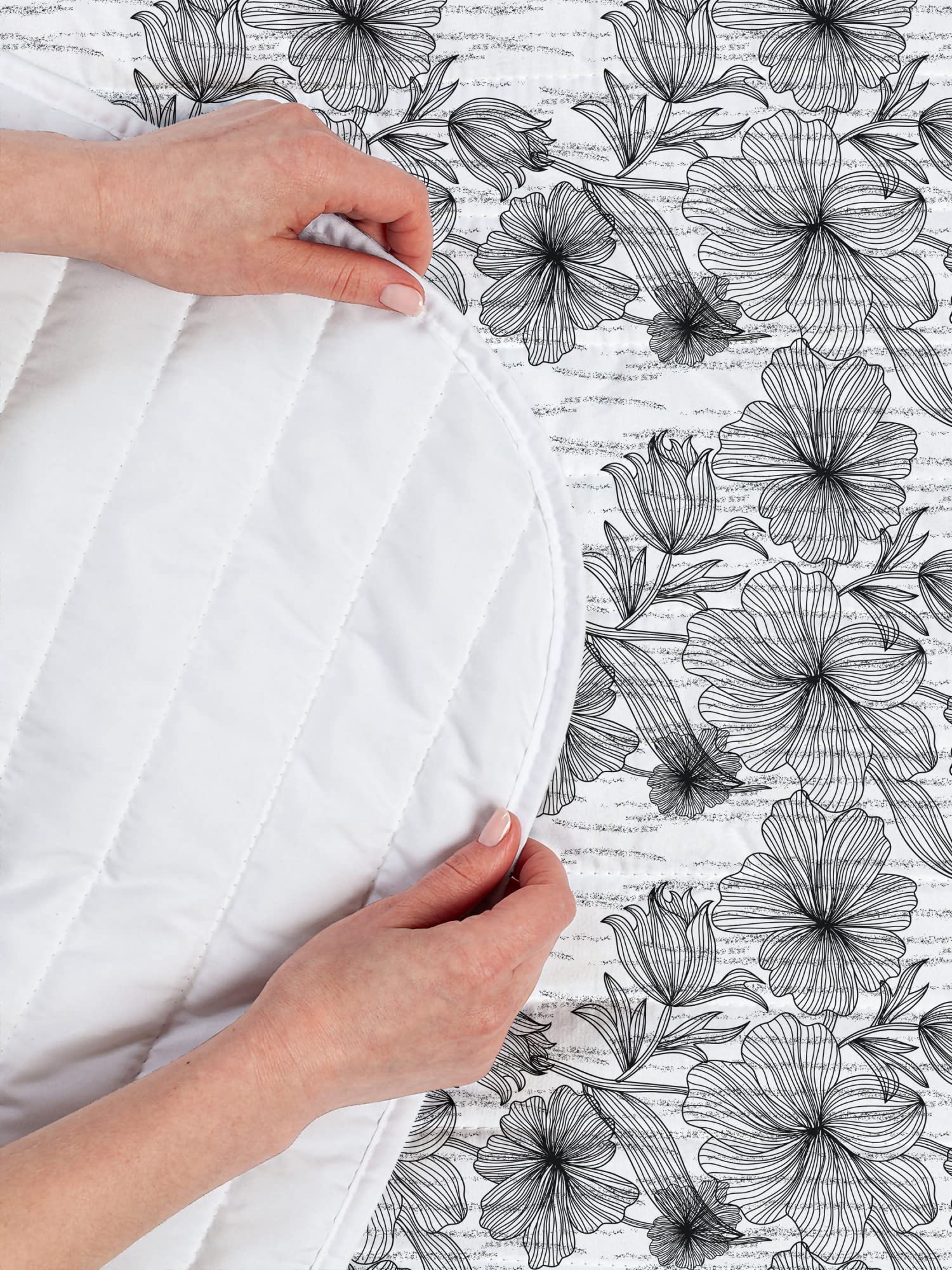 Ambesonne Floral Microfiber Bedspread Set - Black & White Hand-Drawn Wild Spring Flowers Design, Soft Twin Size Bedding with Pillow Sham & Comforter | Perfect for Spring Bedroom Decor, Guest Room Makeover, and Bohemian Style Home