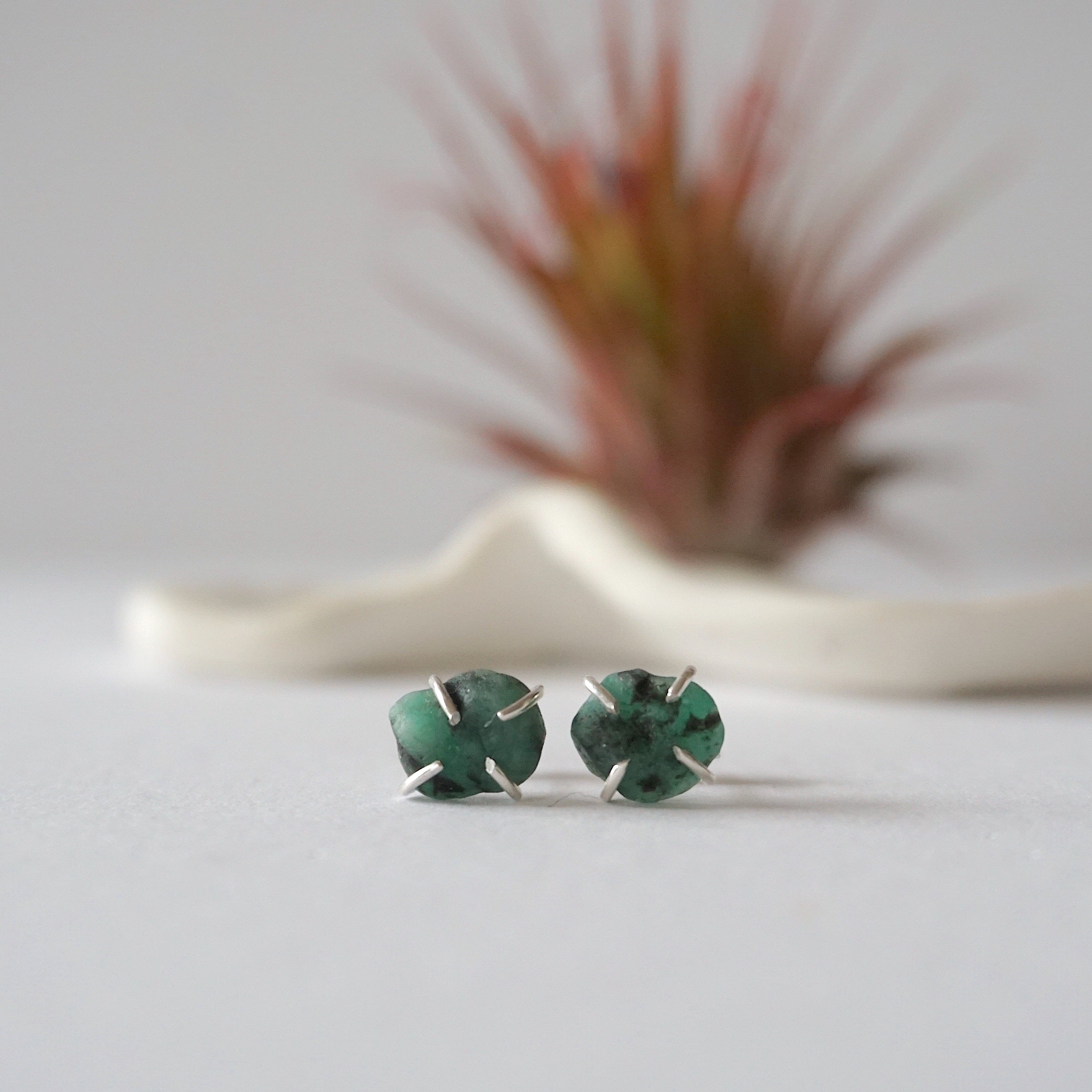 Natural Raw Emerald Huggie Stud Earrings - 925 Sterling Silver Jewelry for Women - Perfect for Everyday Wear, Gifts & Special Occasions