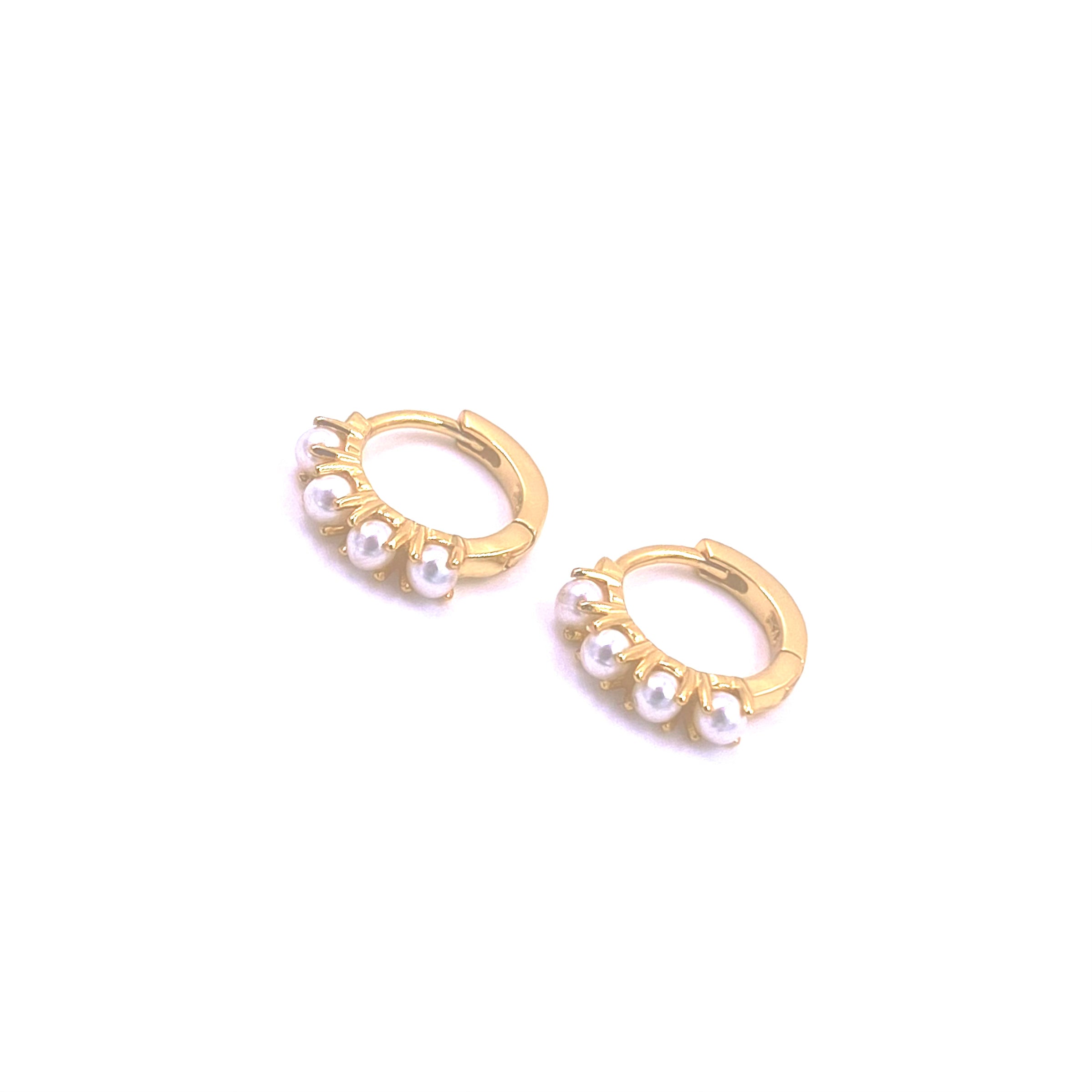 Sterling Silver Gold Plated Freshwater Pearl Huggie Earrings for Women - Elegant & Dainty Pearl Hoop Earrings for Everyday Wear, Date Night & Special Occasions