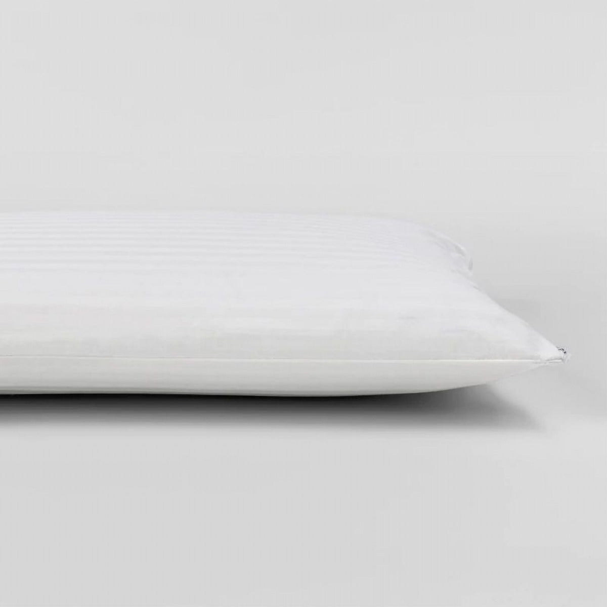 Dunlopillo Luxury Latex Pillow - Medium Firmness & Soft Feel for Side, Back Sleepers - Hypoallergenic & Breathable for Better Sleep