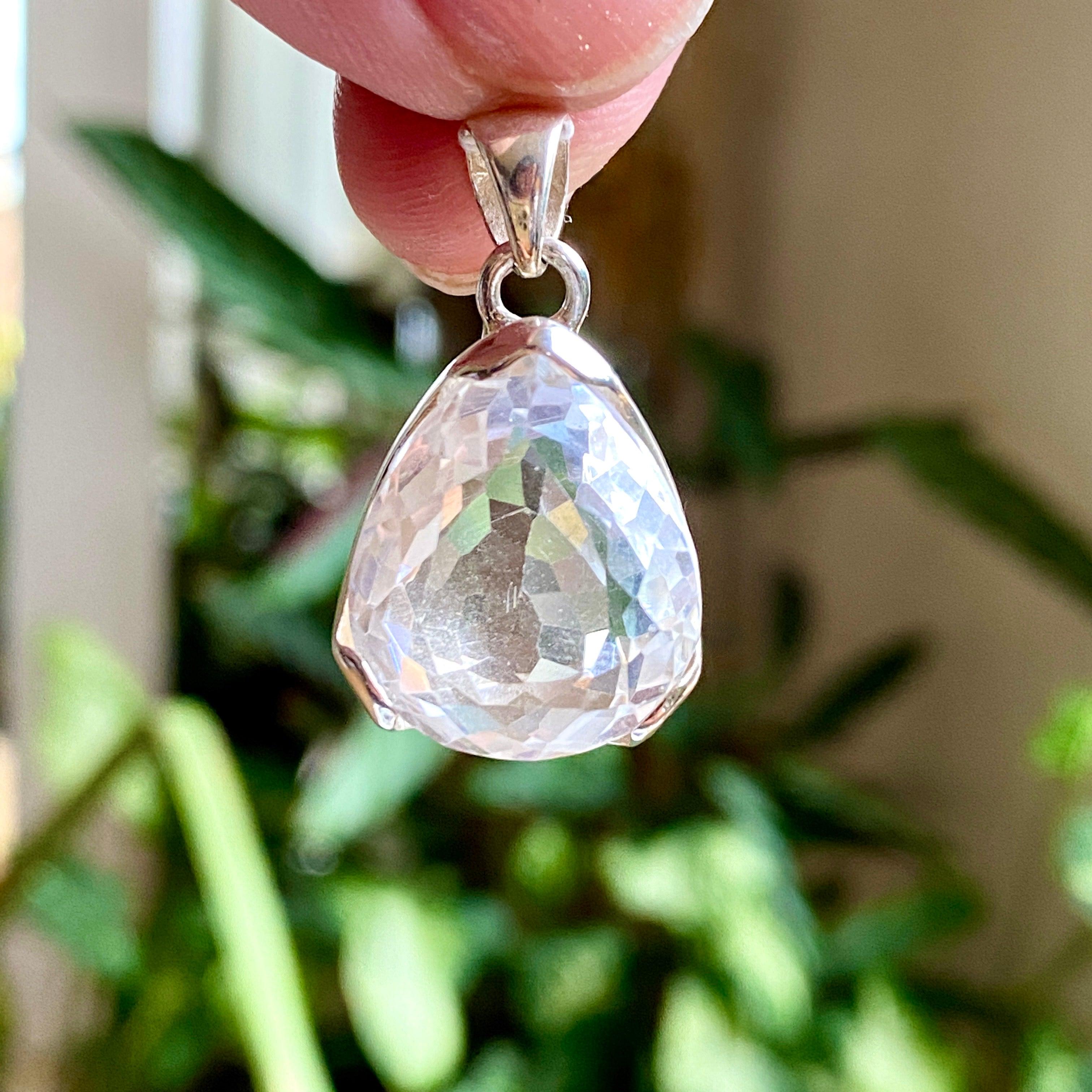 Clear Quartz Teardrop Faceted Pendant Necklace KPGJ2691 - Elegant Crystal Jewelry for Healing, Meditation & Spiritual Gifts