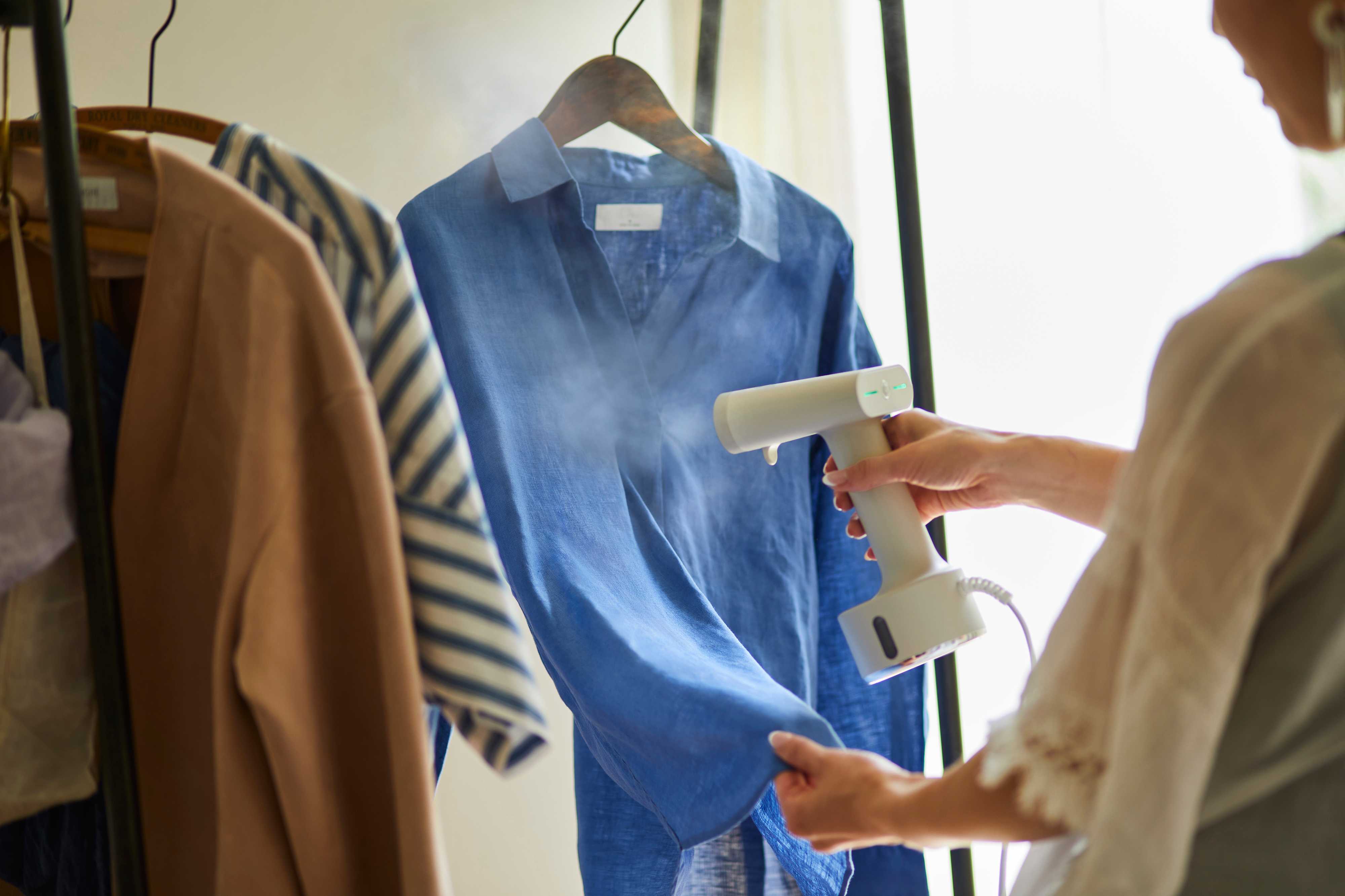 BRUNO BOE076 Portable Handheld Garment Steamer - Lightweight & Powerful for Wrinkles Removal - Perfect for Travel, Home, and Office Use