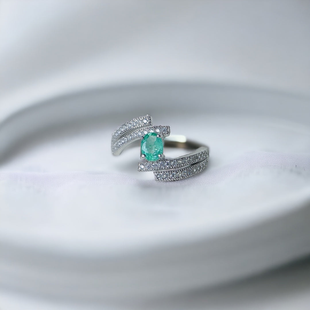 18K Platinum Emerald Statement Ring for Women - Elegant Green Gemstone Jewelry for Engagement, Wedding & Special Occasions | NS2405