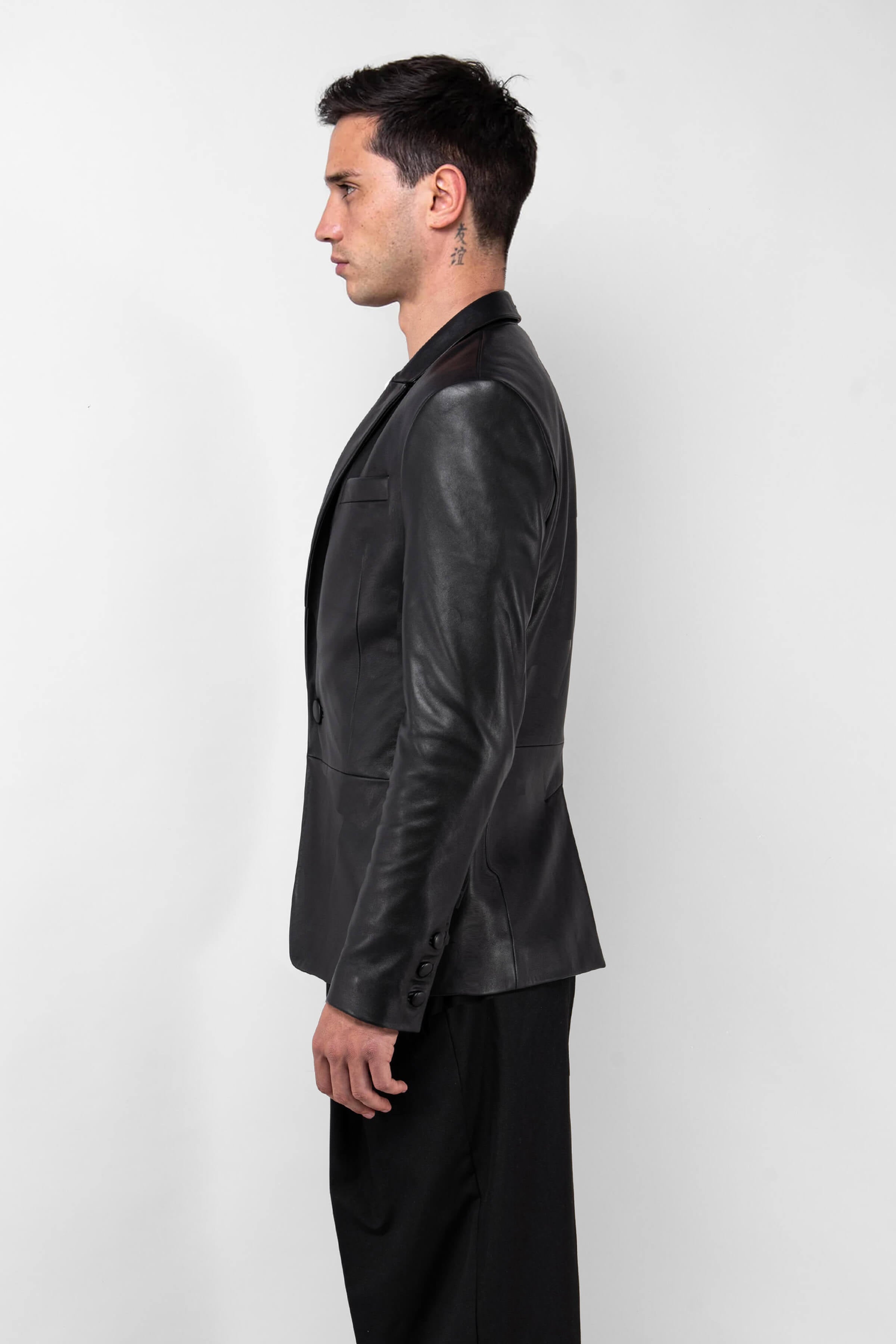 Premium Genuine Leather Blazer for Women - Elegant Long Jacket for Office, Business, and Formal Events | Stylish Outerwear for Professional and Evening Occasions
