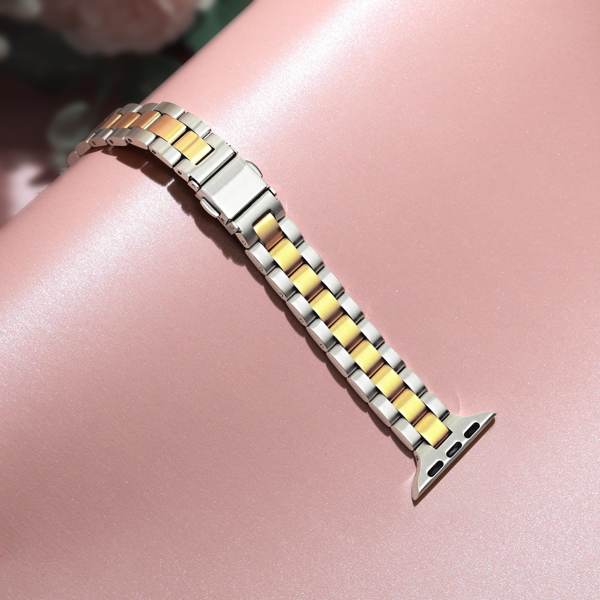 Vamyzji Stainless Steel Apple Watch Band Compatible with Series 10/9/8/7/6/5/4/3/2/1 & SE - Slim Metal Watch Strap for Women & Men (38mm/40mm/41mm/42mm, Gold/Silver) | Perfect for Workouts, Office Wear & Everyday Fashion Accessory