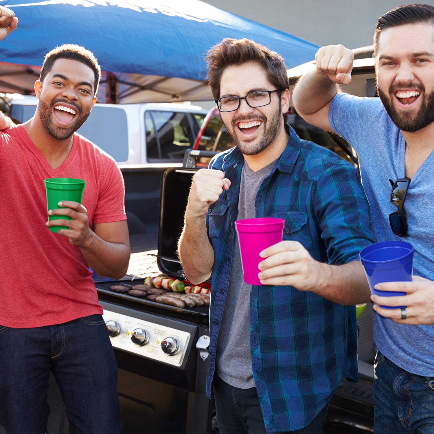 Rolling Sands 16 oz. Reusable Plastic Stadium Cups - 8 Pack BPA-Free Dishwasher Safe Tumblers - Made in USA - White - Perfect for Parties, BBQs, Sports Events & Outdoor Gatherings