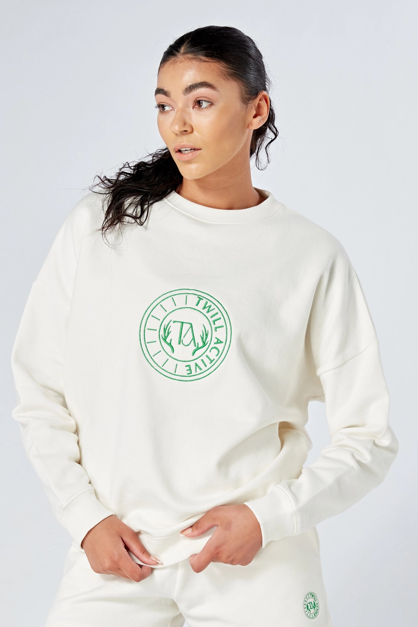 Oversized Twill Active Essentials Crewneck Sweatshirt for Women - White | Comfortable Casual Wear for Gym, Yoga & Everyday Outfits