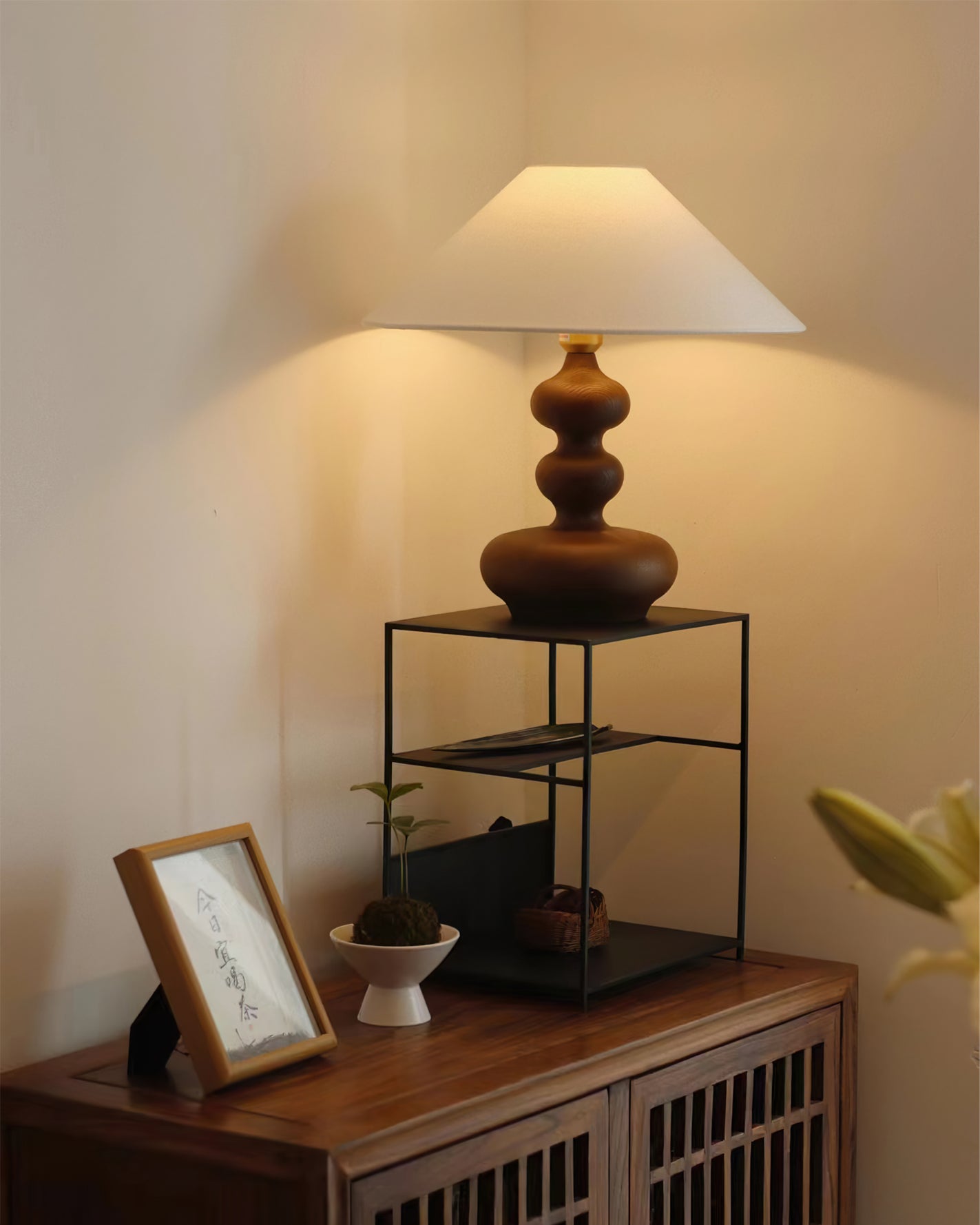 Creative Gourd Table Lamp - Handmade Natural Decorative Lighting for Living Room, Bedroom, and Office - Perfect for Cozy Home Decor and Ambient Lighting