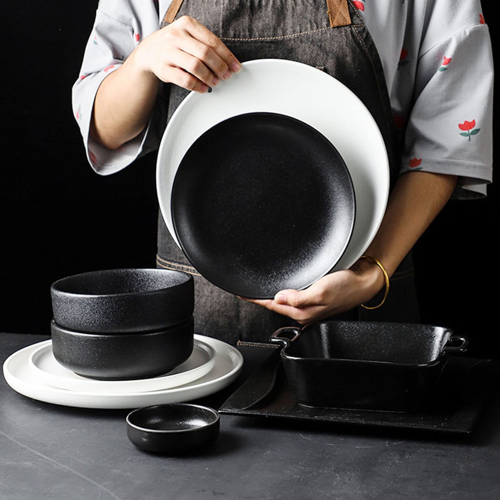 Brigtviee 34-Piece Porcelain Dinnerware Set - Service for 8 with 9 Dinner Plates, 8 Salad Plates, 9 Bowls & 8 Appetizer Dishes - Elegant Black & White Frosted Ceramic Tableware for Formal Dining, Entertaining & Everyday Use