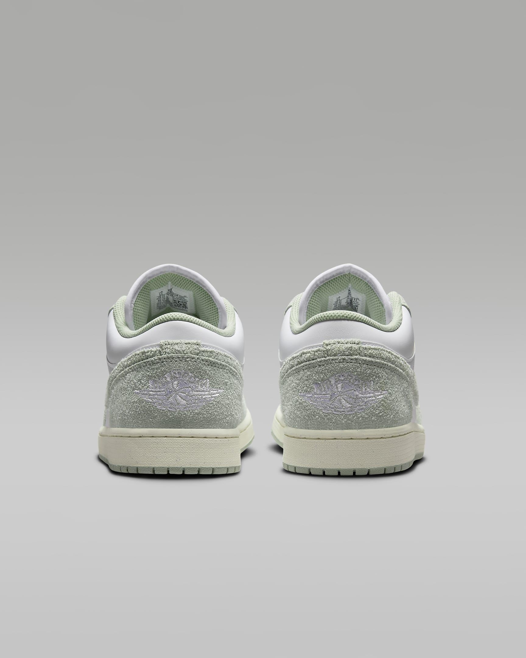 Men's Air Jordan 1 Low Sneakers - Retro Basketball Shoes for Men - Comfortable Casual Streetwear - Perfect for Sports, Gym & Everyday Wear