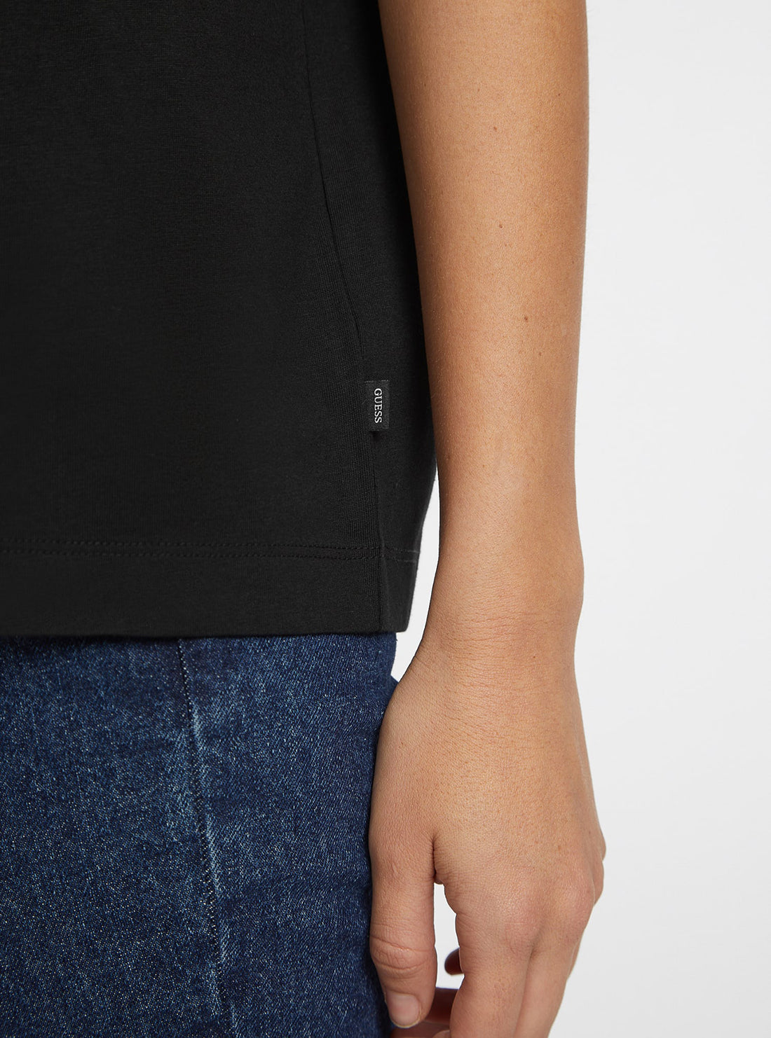 Guess Black Short Sleeve T-Shirt for Women - Casual Cotton Tee for Everyday Wear, Street Style & Summer Outfits
