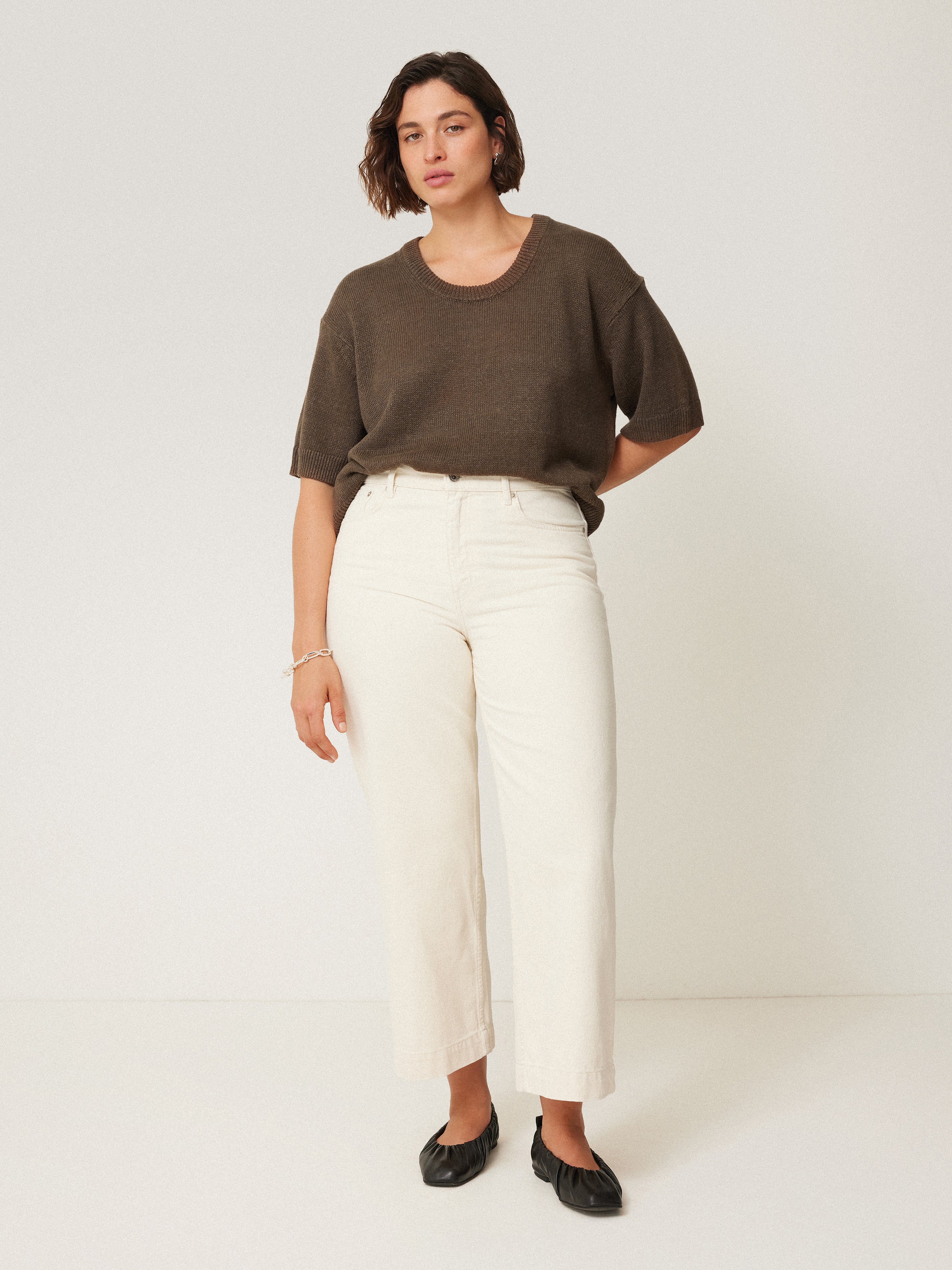 Linen Scoop Neck Knitted T-Shirt for Women - Soft Brown Casual Summer Top | Perfect for Beach Outings, Date Nights & Weekend Wear