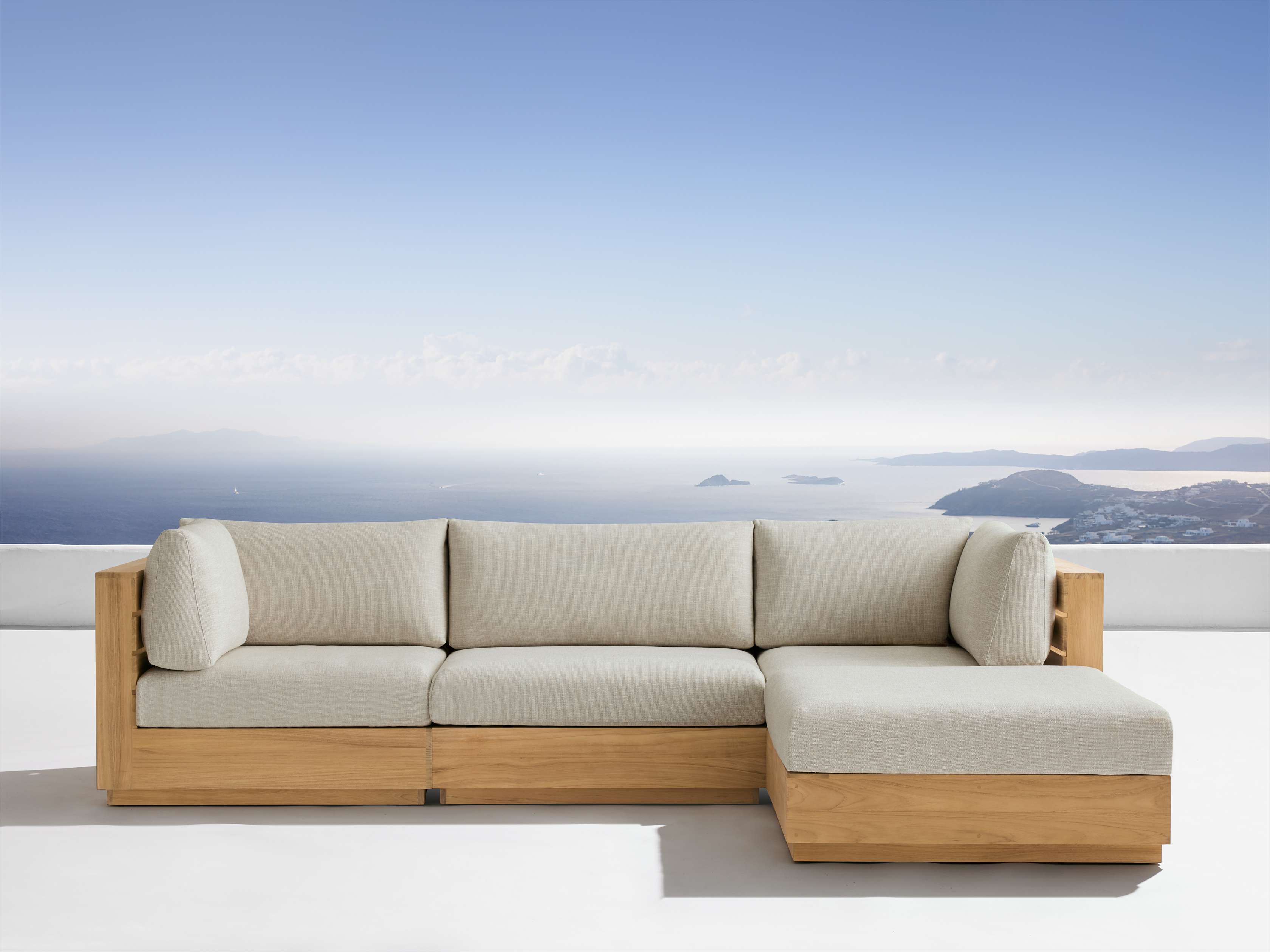 Premium Bal Harbour Outdoor Teak 4-Piece Sectional Set in Eden Oyster - Perfect for Patio, Poolside & Garden Relaxation