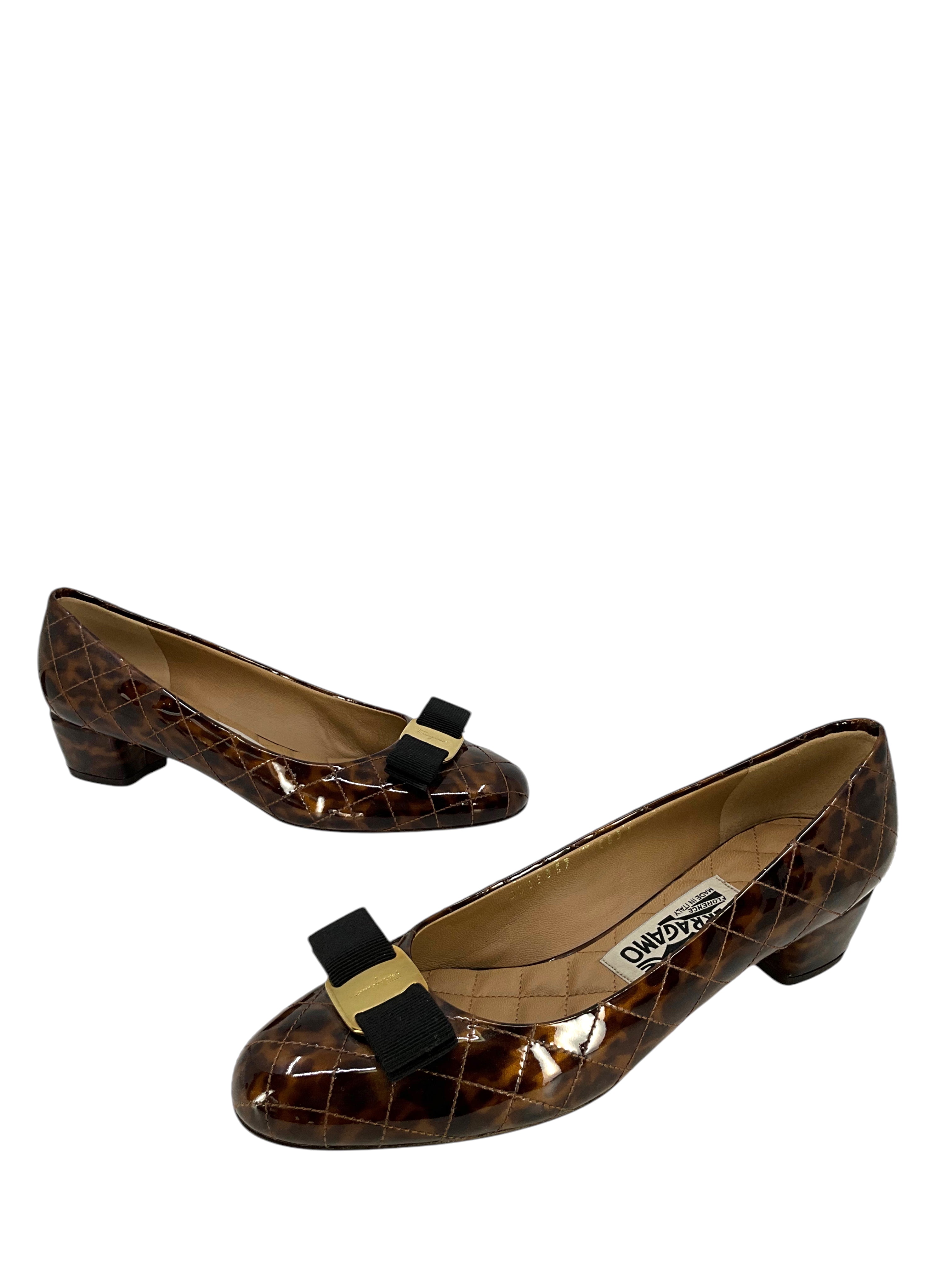 Salvatore Ferragamo Vara Bow Patent Leather Pumps Women's Size 8 - New Designer Shoes for Office, Wedding & Special Occasions