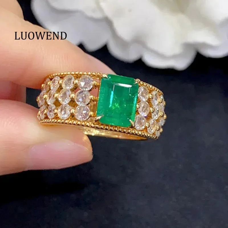 18K Yellow Gold Vintage Diamond & Emerald Ring for Women - Luxury Real Natural Gemstone Wedding, Engagement & Party Jewelry - Perfect for Anniversaries, Gifts & Special Occasions