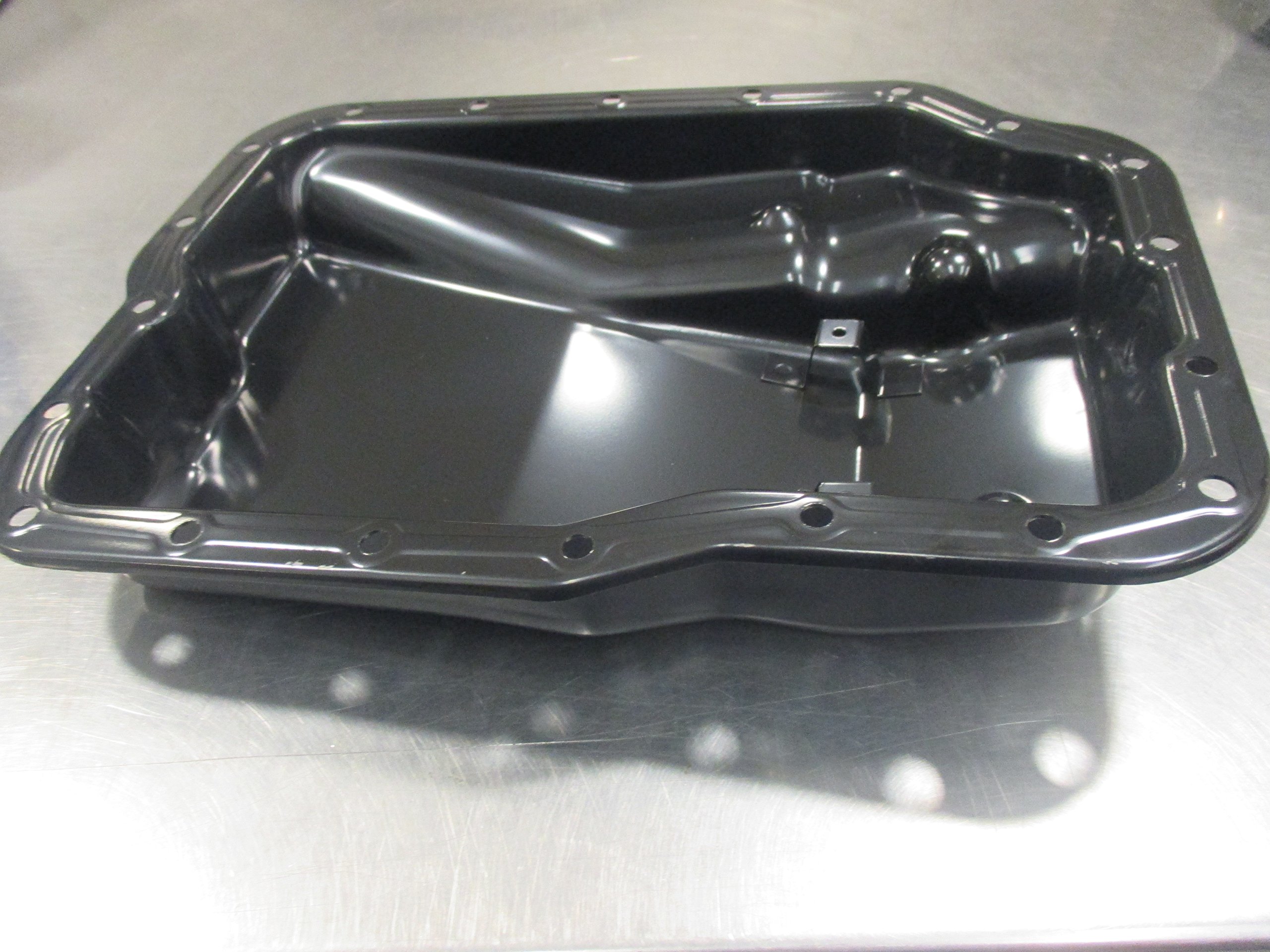 Genuine Mazda Oil Pan FNF1-21-51XB - Replacement Engine Oil Pan for Mazda Vehicles - Perfect for DIY Car Maintenance & Engine Repair