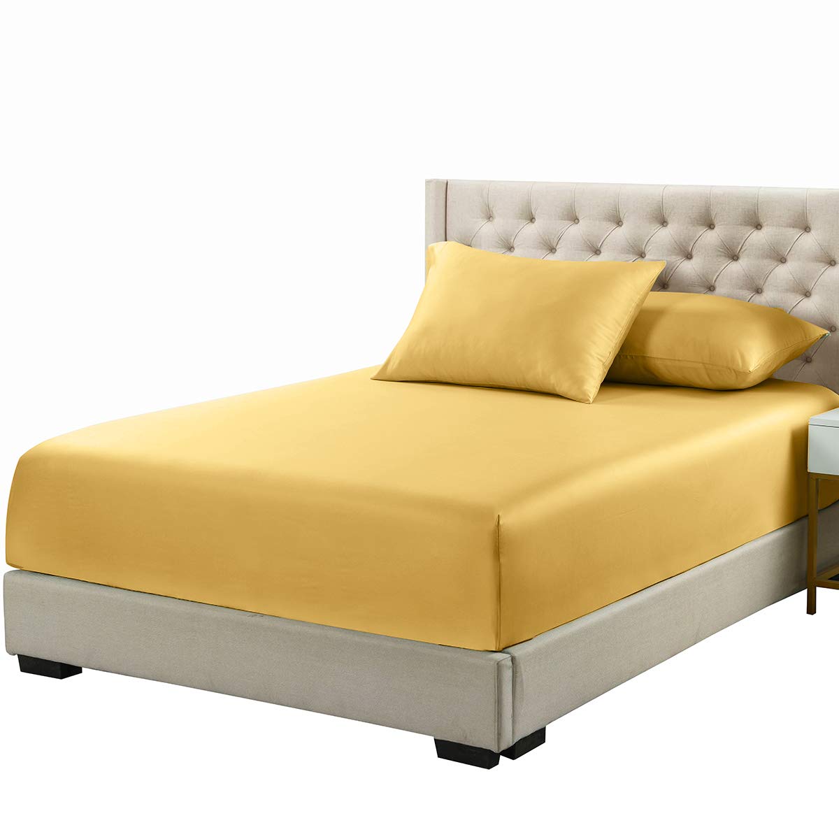 Royal Hotel Luxury Bamboo Viscose Fitted Sheet - Hypoallergenic, Cooling & Breathable Queen Size Bedding - 100% Bamboo-Derived Viscose Fabric - Silky Soft Gold Color - Perfect for Hot Sleepers & Allergy Sufferers