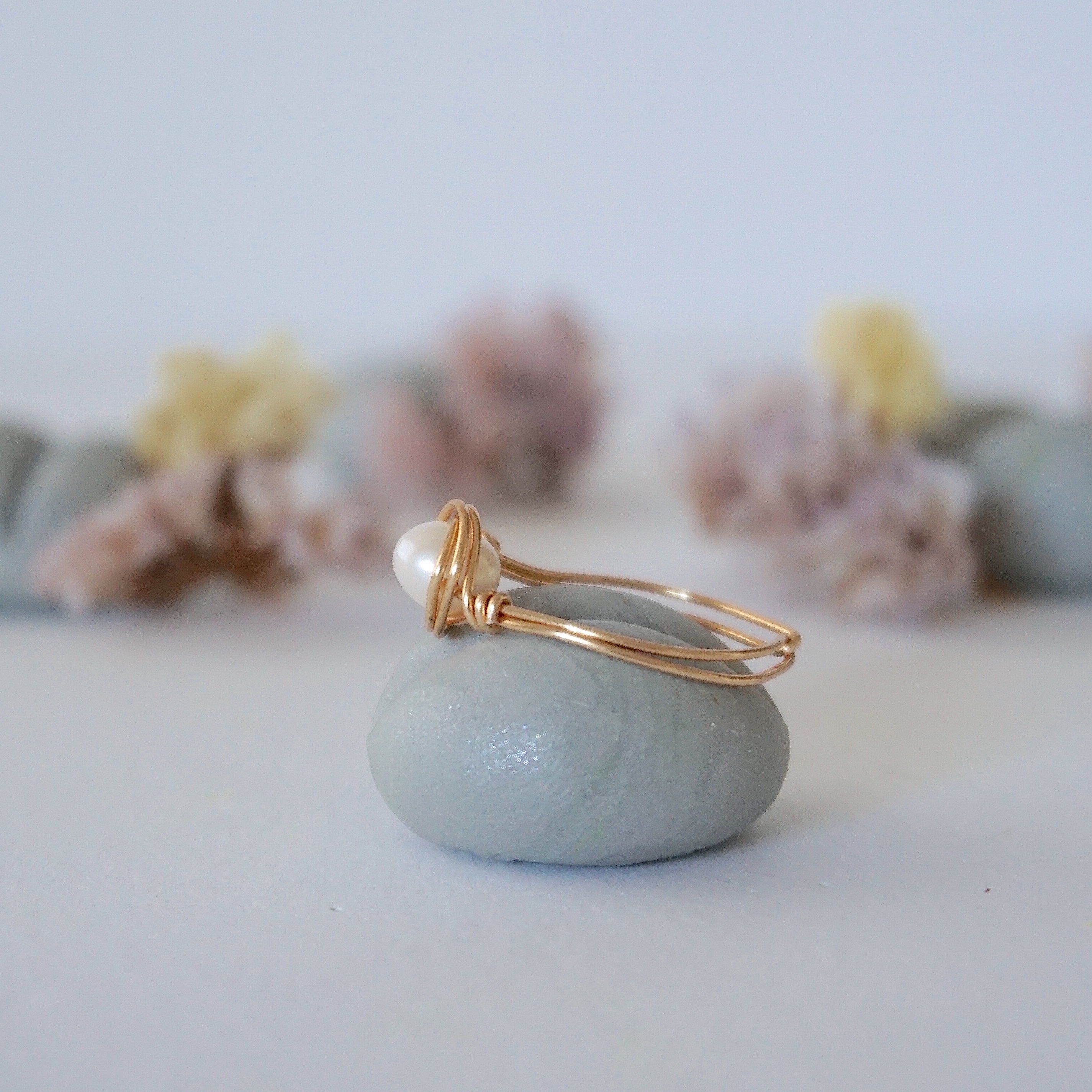 Elegant Classic Pearl Ring in 14K Gold for Women - Perfect for Weddings, Anniversaries & Special Occasions