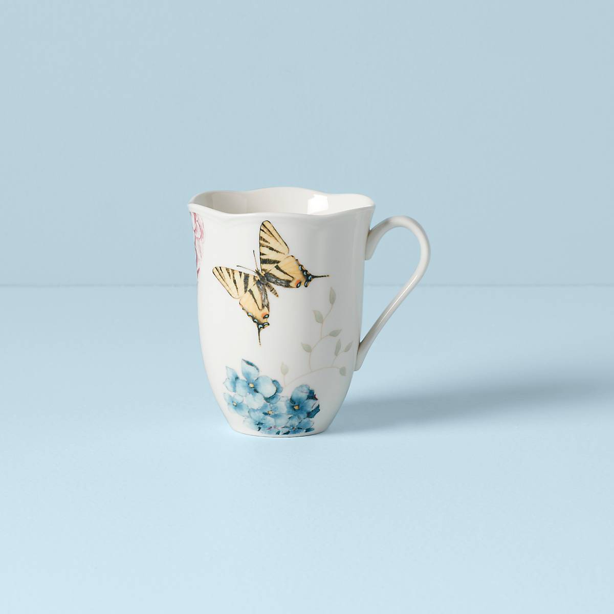 Butterfly Meadow Hydrangea Ceramic Coffee Mug - 15oz Floral Design Tea Cup with Handle - Perfect for Home, Office & Gift Giving