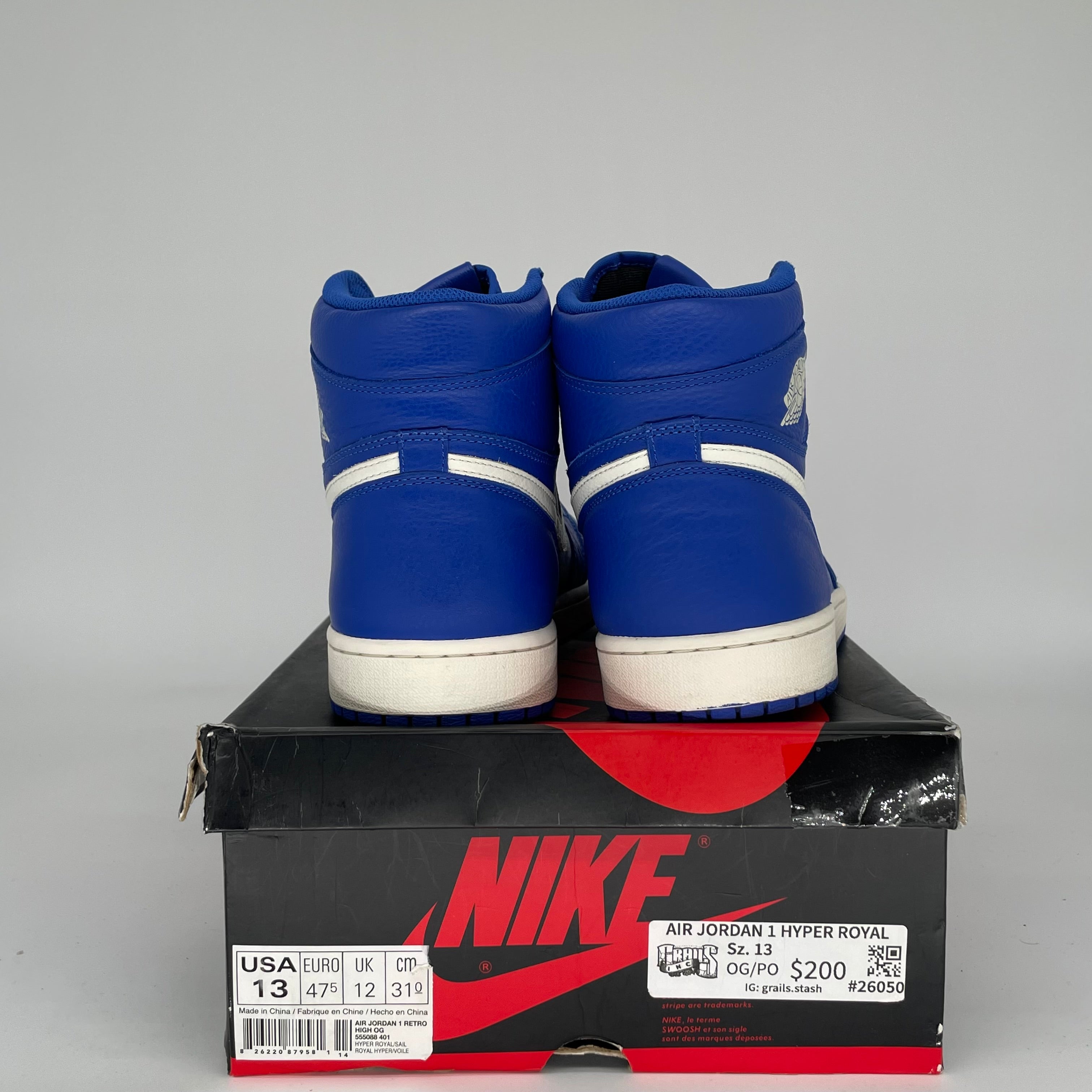 AIR JORDAN 1 HYPER ROYAL Men's Basketball Shoes Size 13 - 555088-401 - Perfect for Streetwear & Court Performance