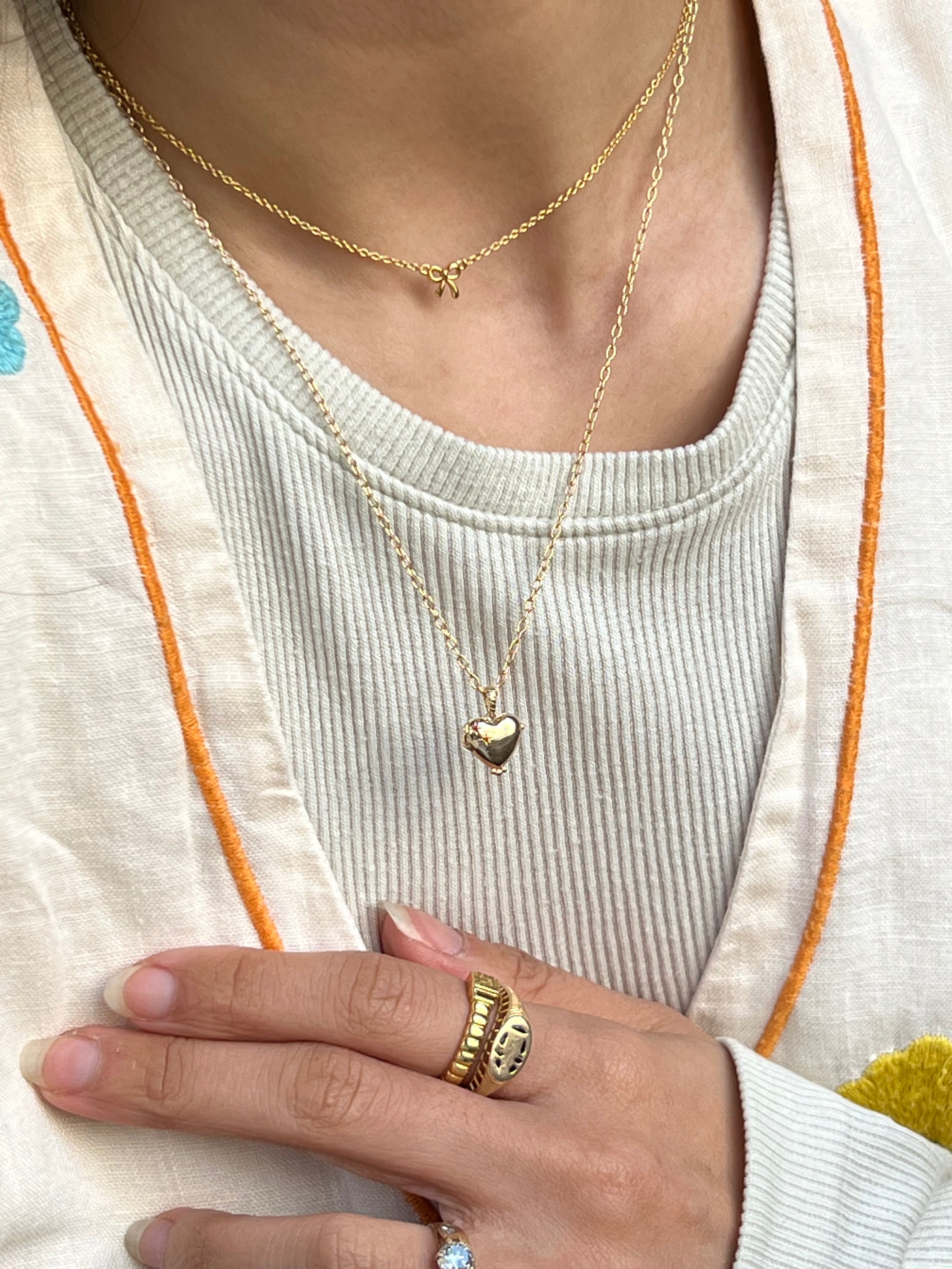 9K Solid Gold Engravable Love Heart Locket Pendant - Personalized Gift for Anniversary, Valentine's Day & Special Occasions