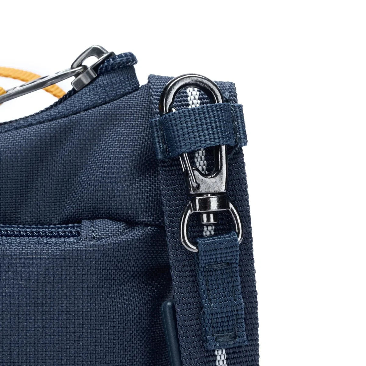 Pacsafe GO Anti-Theft Crossbody Bag - Secure Travel & Commuting Essentials for Women & Men - Perfect for Daily Use, Work, and Outdoor Adventures